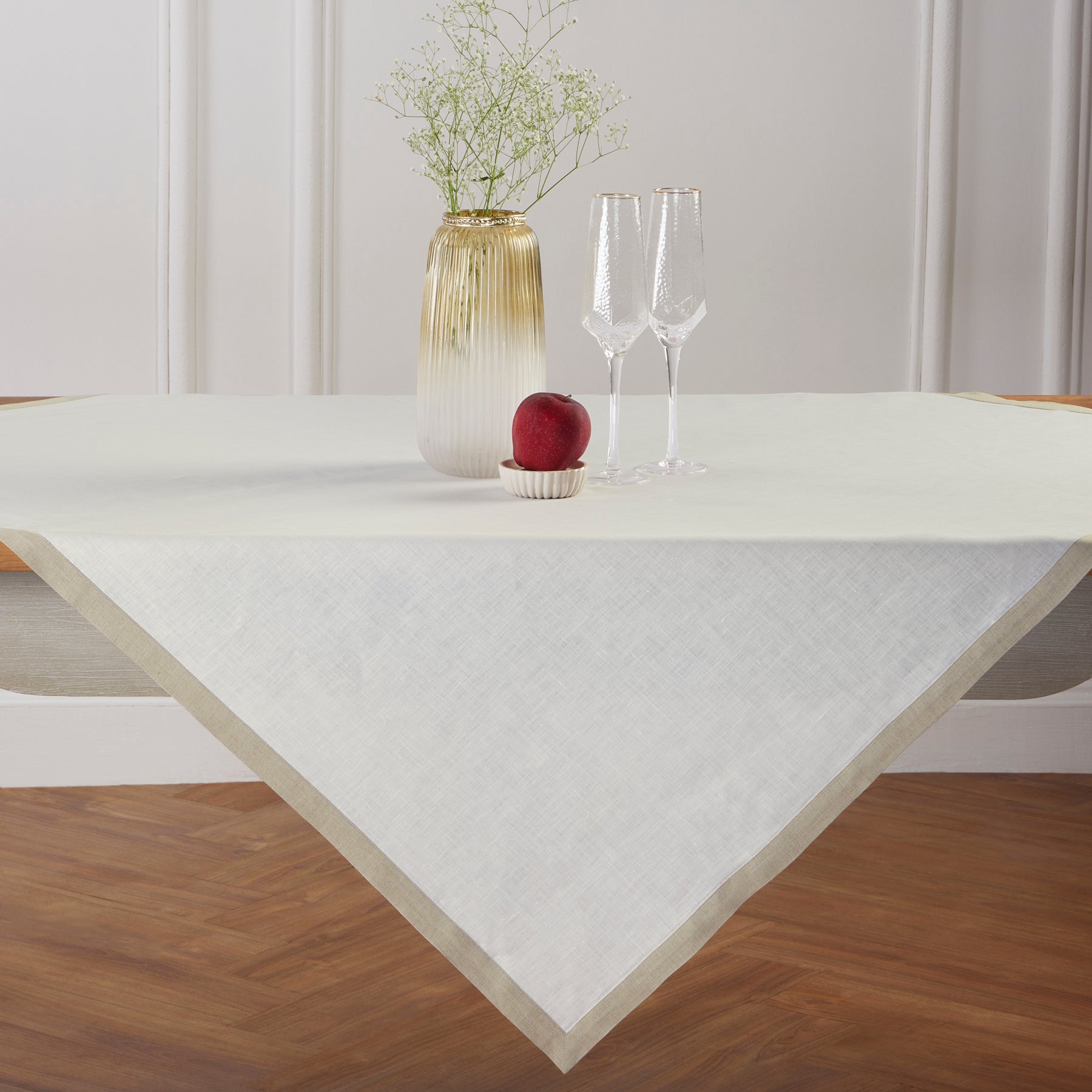 Classic Table Throw - Elegant and Durable Table Cover for Dining, Parties, and Home Decor | Perfect for Weddings, Holidays, and Everyday Use