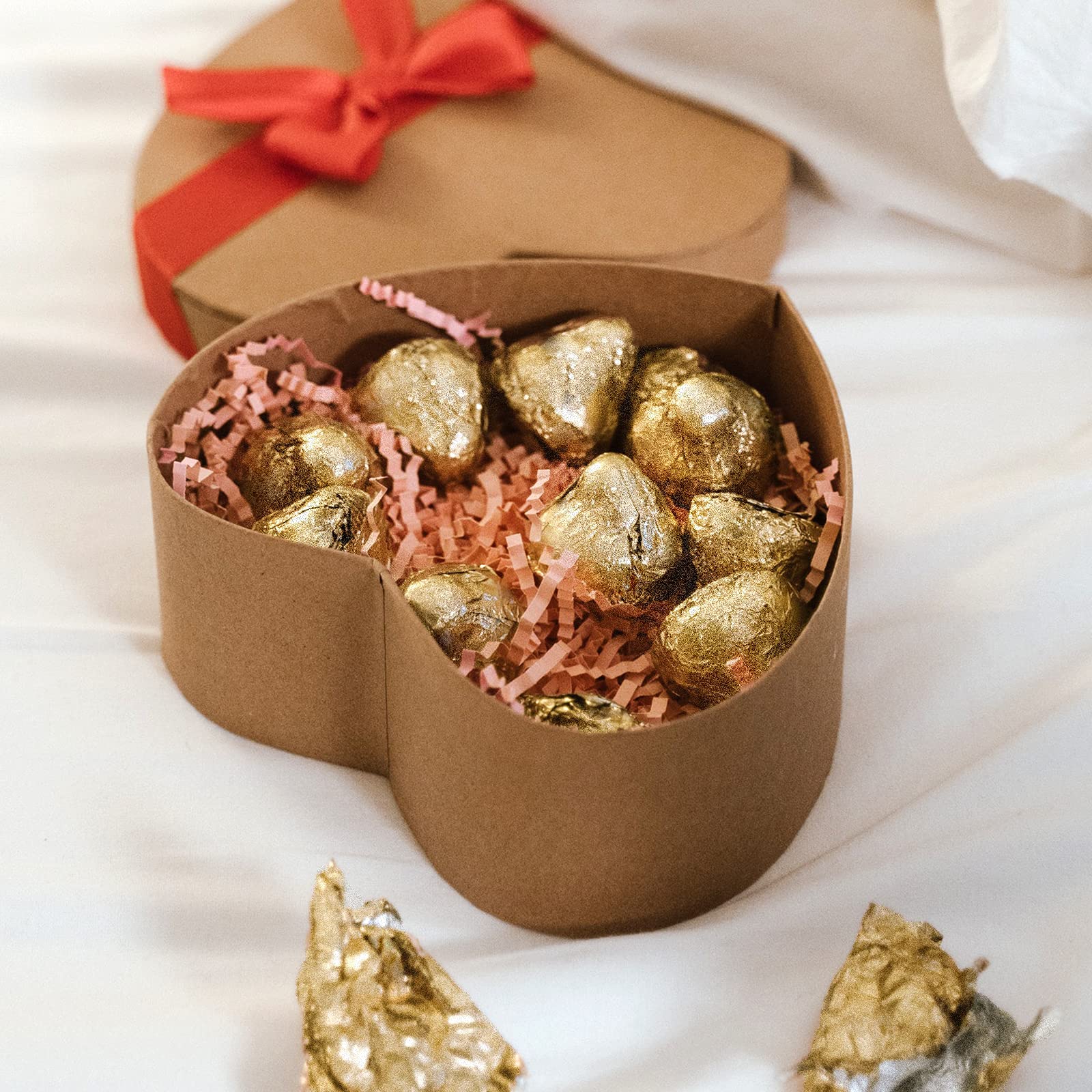 SNAIL GARDEN 800Pcs 4x4 Inch Food Grade Aluminum Foil Candy Wrappers for Chocolates - Includes 10 Candy Bags & 10 Metallic Twist Ties - 8 Colorful Foil Sheets for Christmas DIY, Homemade Candy Making, Party Favors, and Gift Packaging
