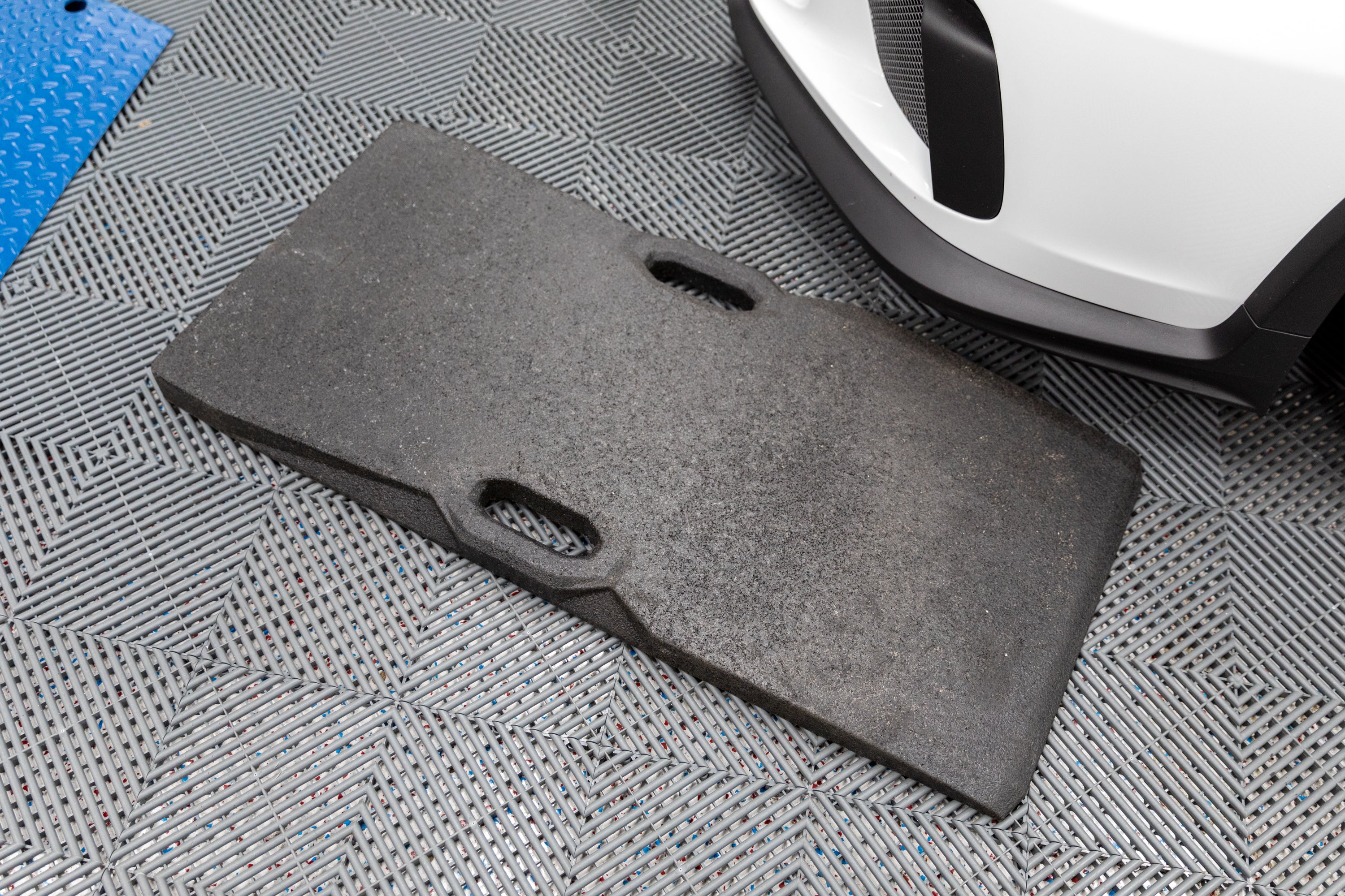 BÖCK Heavy Duty Rubber Lift Access Ramp for Wheelchairs, Scooters & Mobility Equipment - Durable Loading Ramp for Home, Garage & Vehicle Use