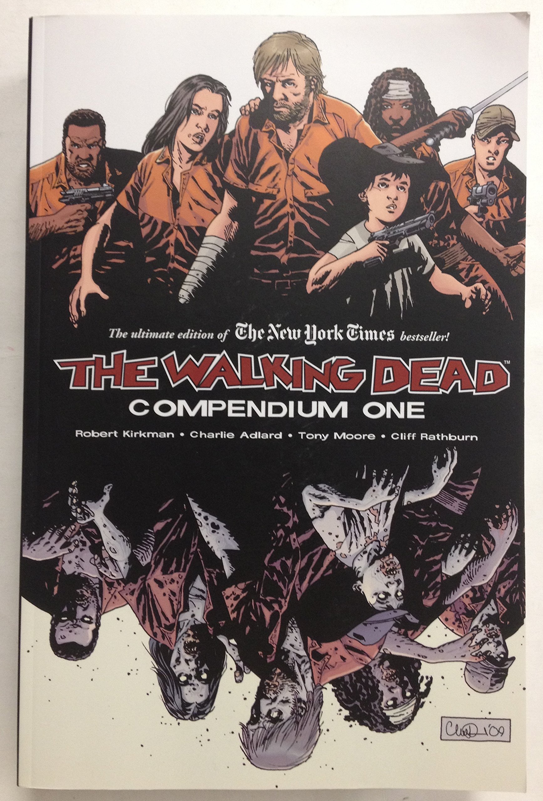 The Walking Dead Compendium Volume 1 - Graphic Novel Collection | Zombie Apocalypse Comic Books for Adults | Perfect for Fans, Collectors & Horror Enthusiasts