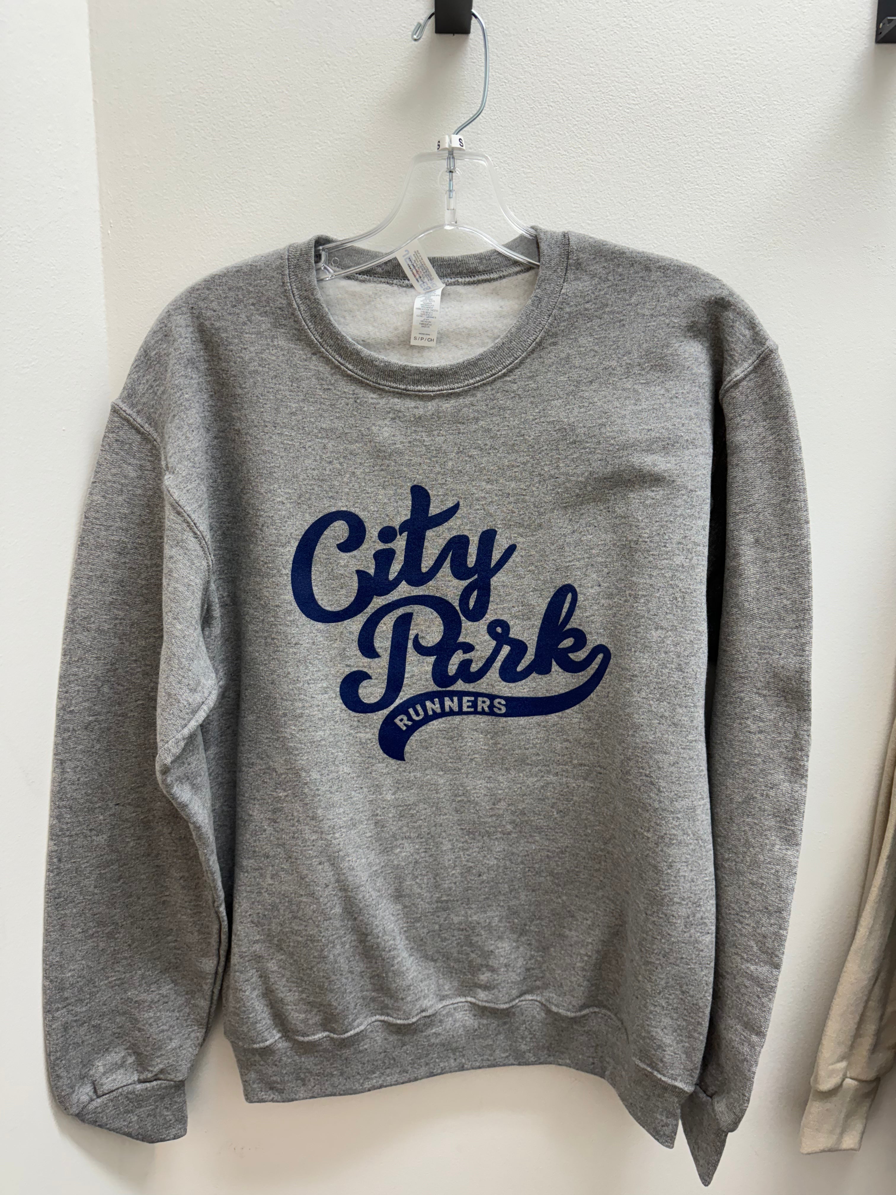 Vintage City Park Runners Retro Script Crewneck Sweatshirt - Comfortable Cotton Pullover for Jogging, Casual Wear & Street Style