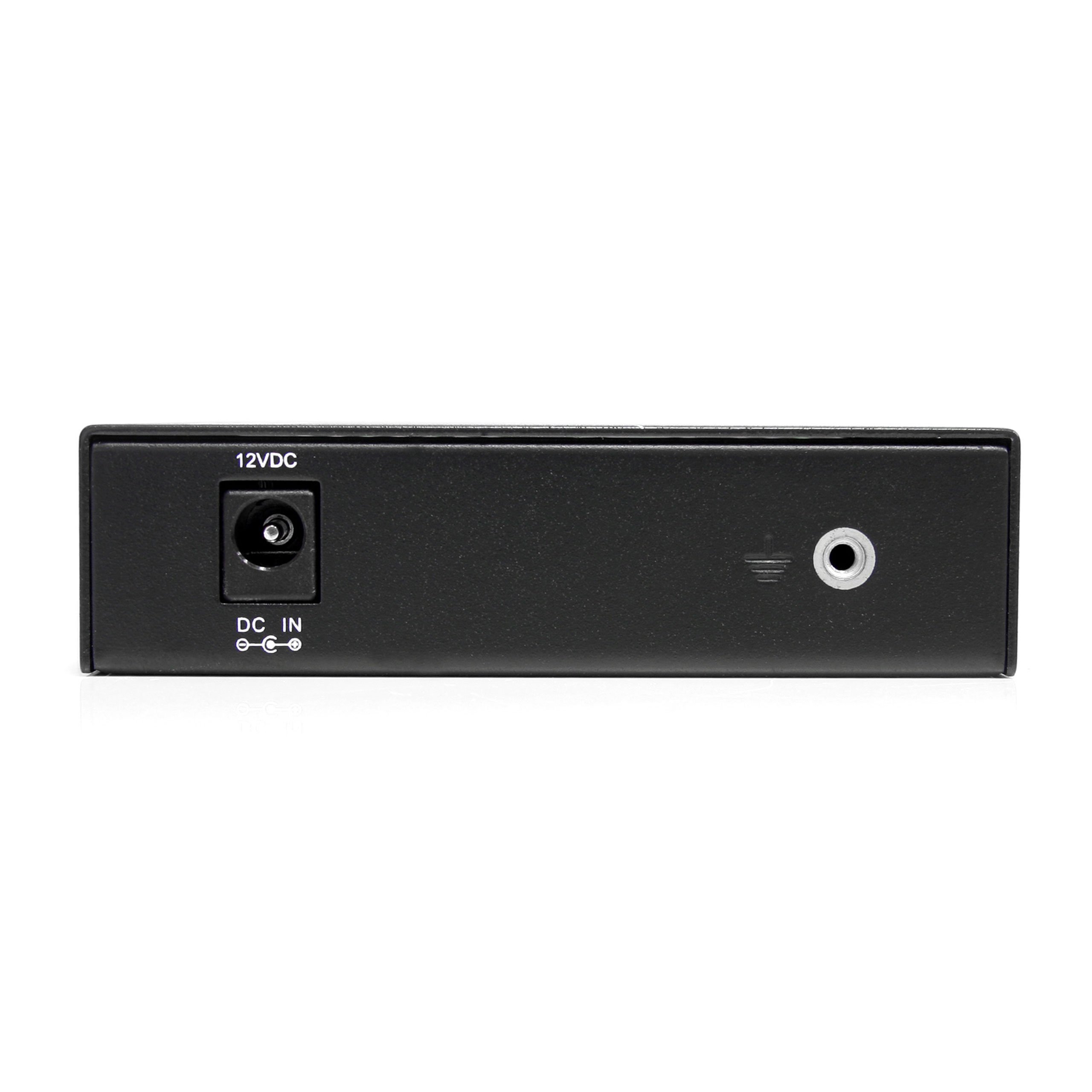 StarTech.com ET90110SM302 10/100 Mbps Single Mode Fiber Media Converter with SC Connectors - 30 km Range for High-Speed Network Extension in Offices, Data Centers & Industrial Applications