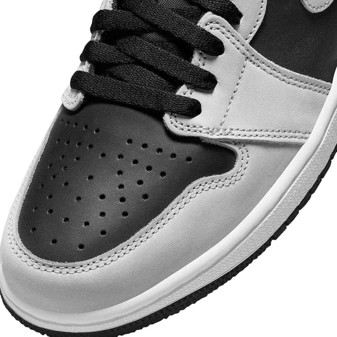 Nike Men's Air Jordan 1 Retro High OG Basketball Shoes - Classic Sneakers for Streetwear, Casual & Sports Performance