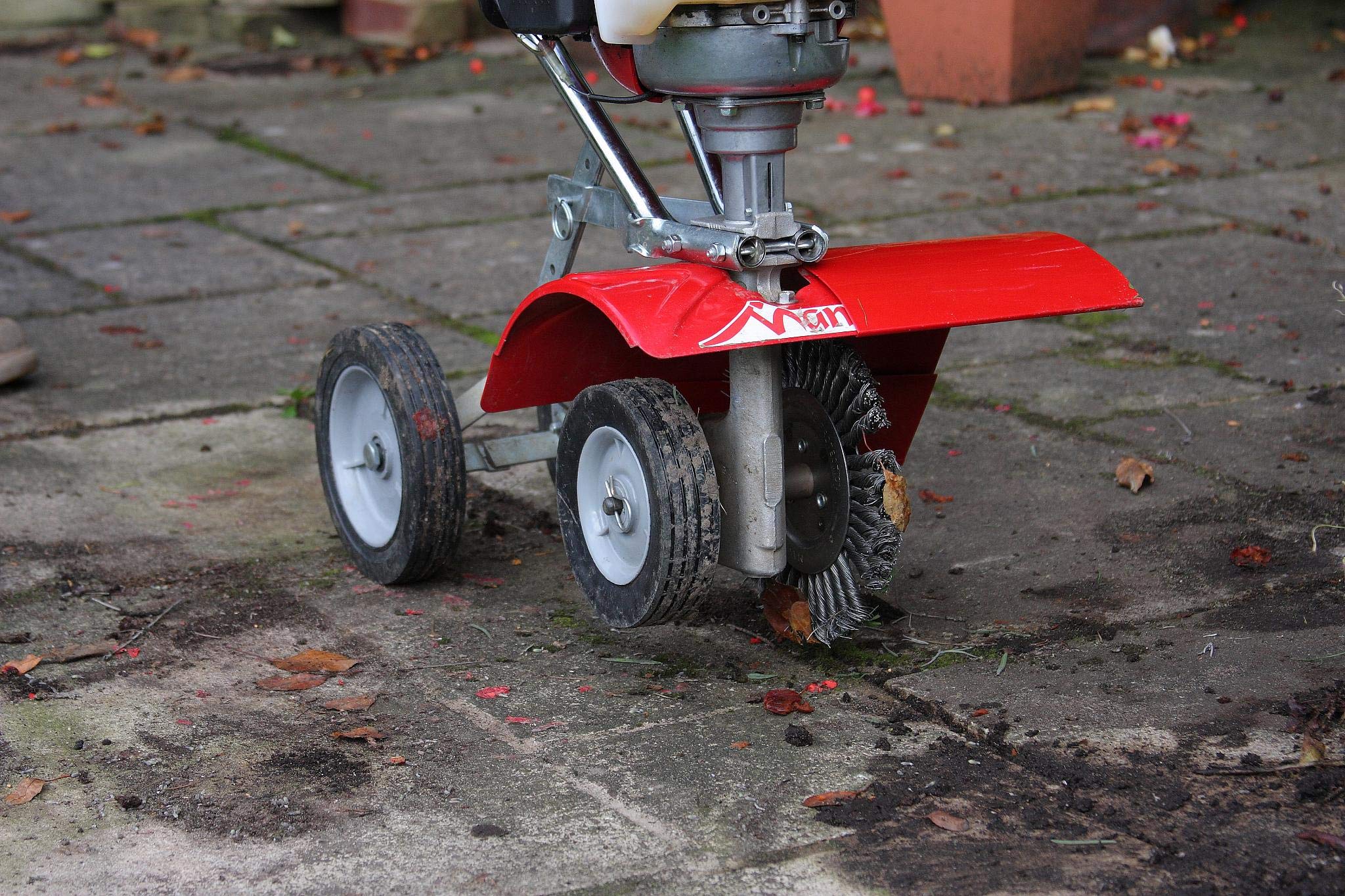Mantis 8222 Power Tiller Crevice Cleaner Attachment - Heavy Duty Garden Cultivator Tool for Soil Aeration & Weed Removal | Perfect for Small Farms, Flower Beds & Vegetable Gardens