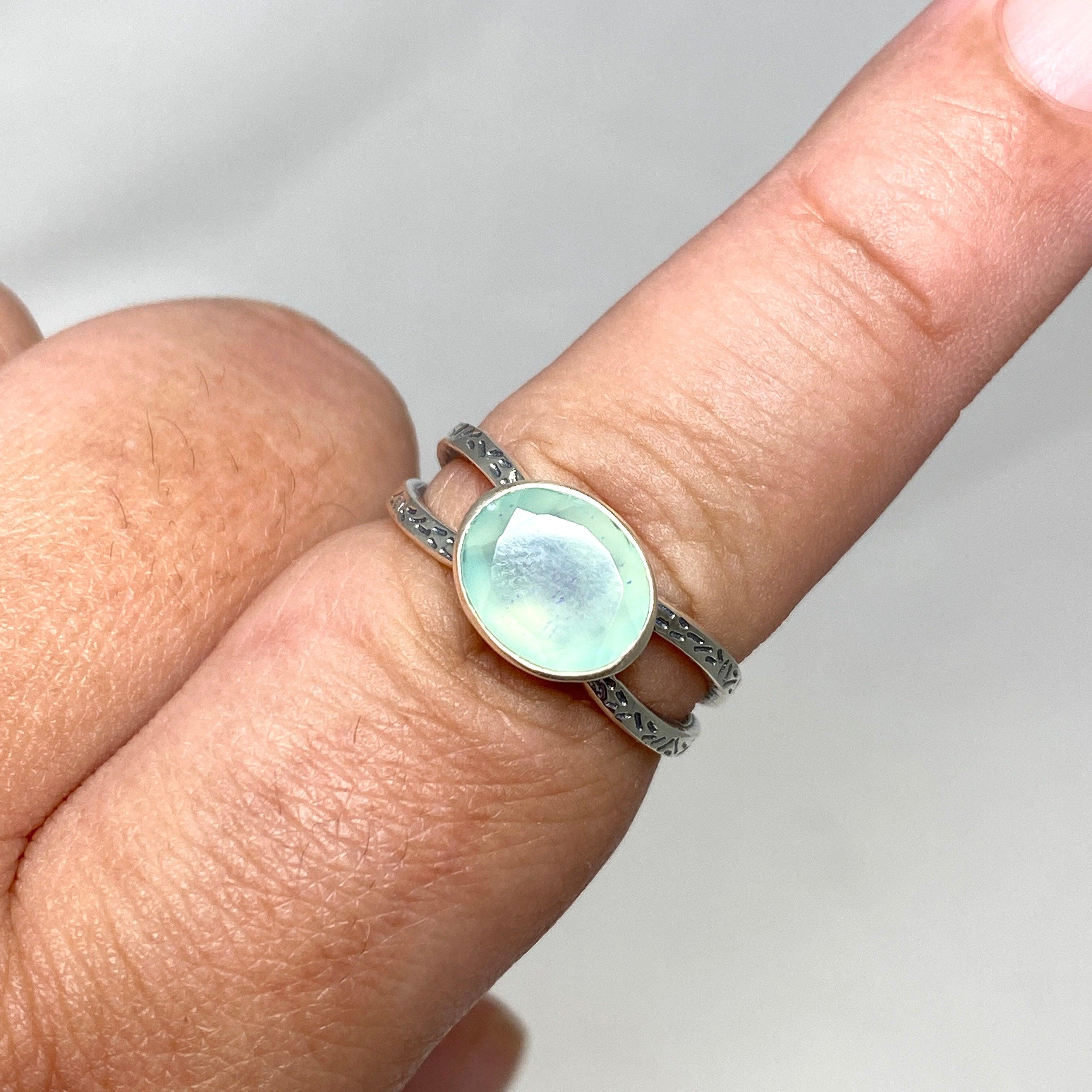 Aqua Chalcedony Faceted Oval Split Band Ring for Women - Elegant Decorative Jewelry R3861 | Perfect for Weddings, Parties & Everyday Wear