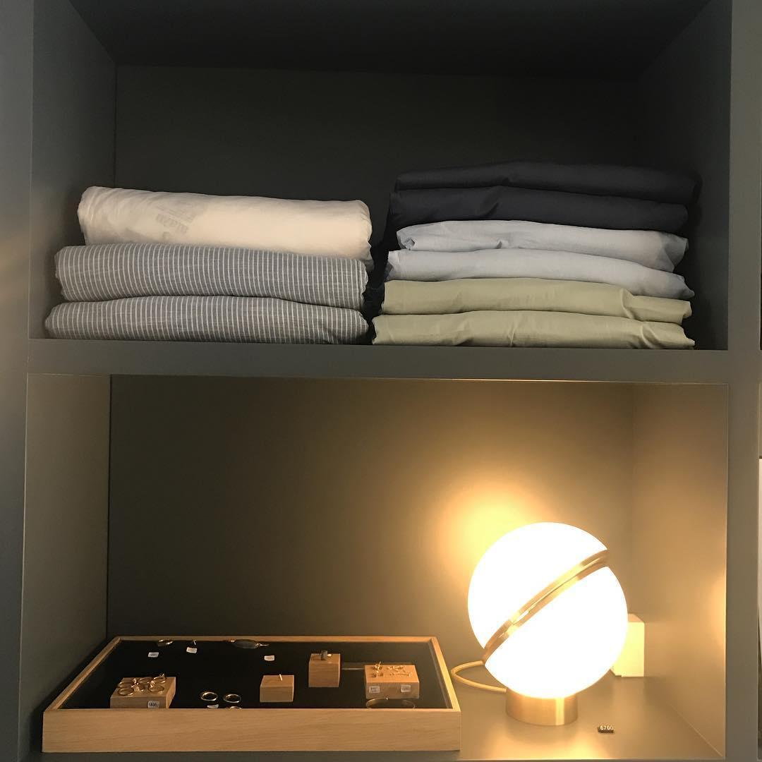 Modern Crescent Table Lamp - Adjustable LED Bedside Light for Bedroom, Living Room & Office - Warm White & Cool White Dimmable Nightstand Lamp with USB Port