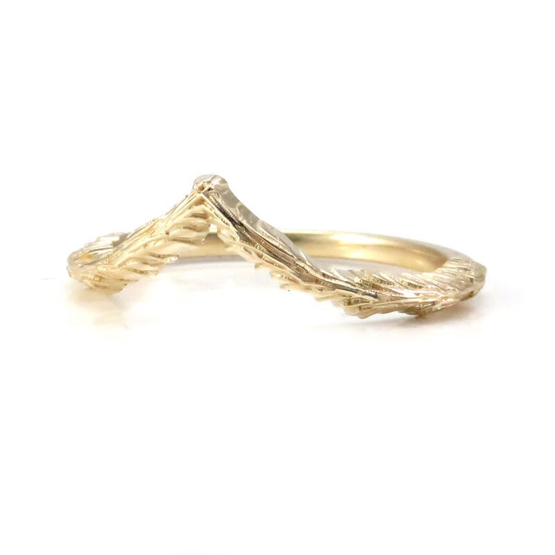 14K Gold Forest Chevron Nature Stacking Wedding Band - Pointed Side Band for Women, Dainty Stackable Ring for Bridal, Anniversary, Gift - Perfect for Everyday Wear & Special Occasions
