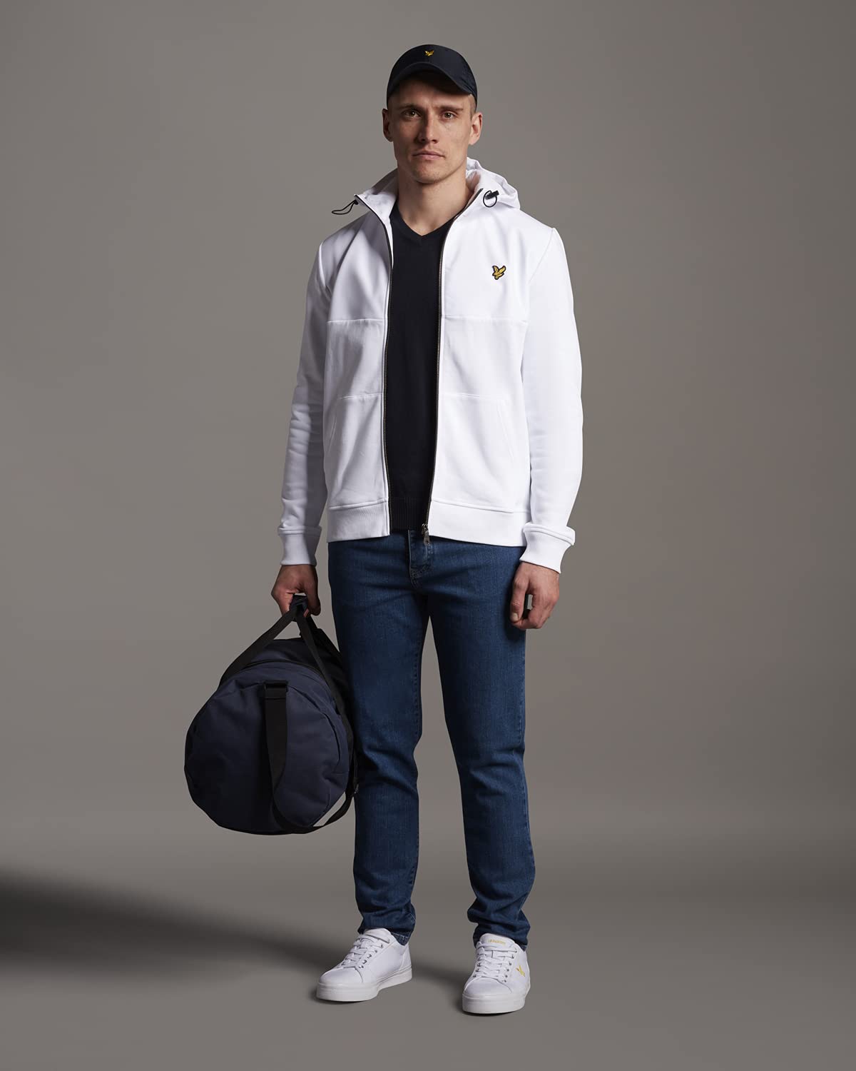 Lyle and Scott Men's V-Neck Cotton Merino Wool Sweater - Soft & Warm Casual Knitwear for Fall & Winter Outfits