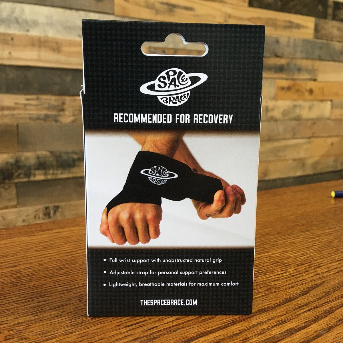Space Brace Wrist Support for Skateboarding - Adjustable Protective Gear for Left or Right Hand - Ideal for Skateboarders, Rollerbladers & Extreme Sports Enthusiasts