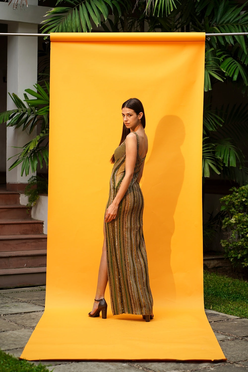Exquisite African Baroque Hand Embroidered Tulle Dress with High Slit - Perfect for Weddings, Parties & Special Occasions