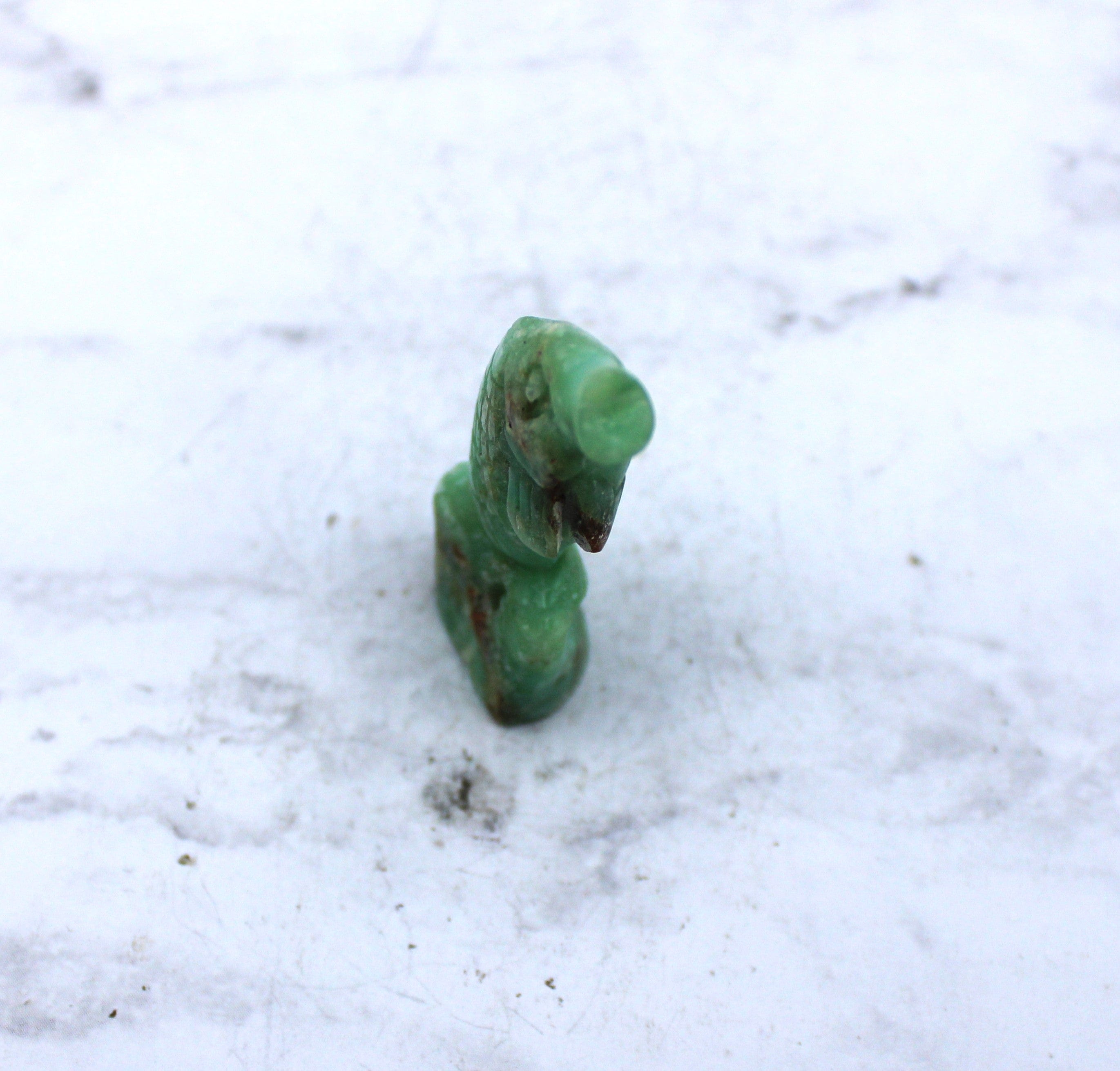 Natural Chrysoprase Fish Carving Handmade Gemstone Sculpture - Perfect for Home Decor, Feng Shui, and Gift Giving