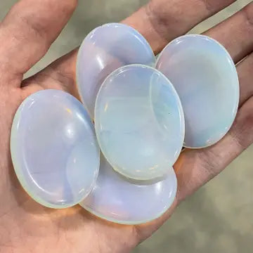 Healing Crystal Worry Stones 45mm with Heart Shape - Natural Stress Relief & Anxiety Soother for Meditation, Relaxation, and Emotional Balance