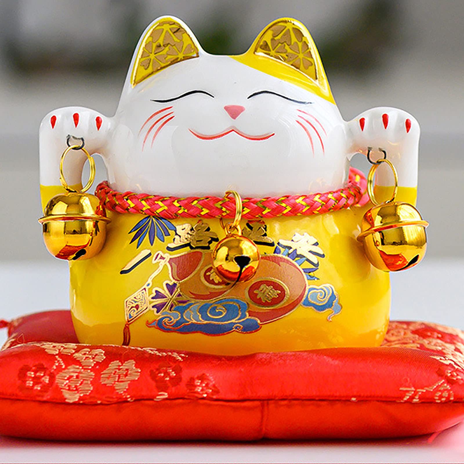 WSKOHGY Japanese Lucky Cat Statue - Mini Ceramic White Maneki Neko Fortune Cat Bank for Wealth & Good Luck | Perfect for Car Dashboard Decor, Office Desk Decoration & Home Feng Shui