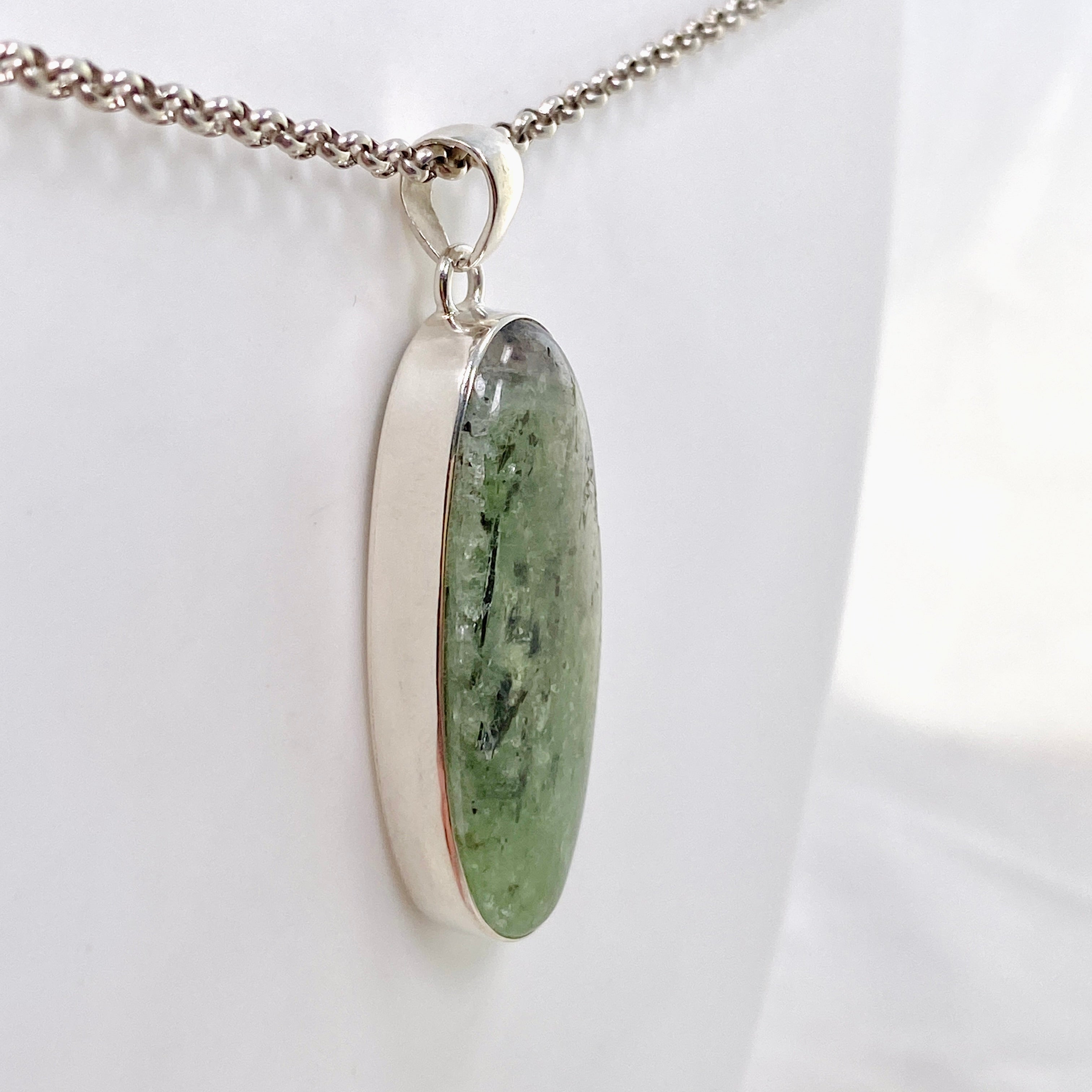Natural Green Kyanite Oval Cabochon Pendant Necklace - Healing Crystal Jewelry KPGJ4631 for Meditation, Energy Balancing & Spiritual Gifts