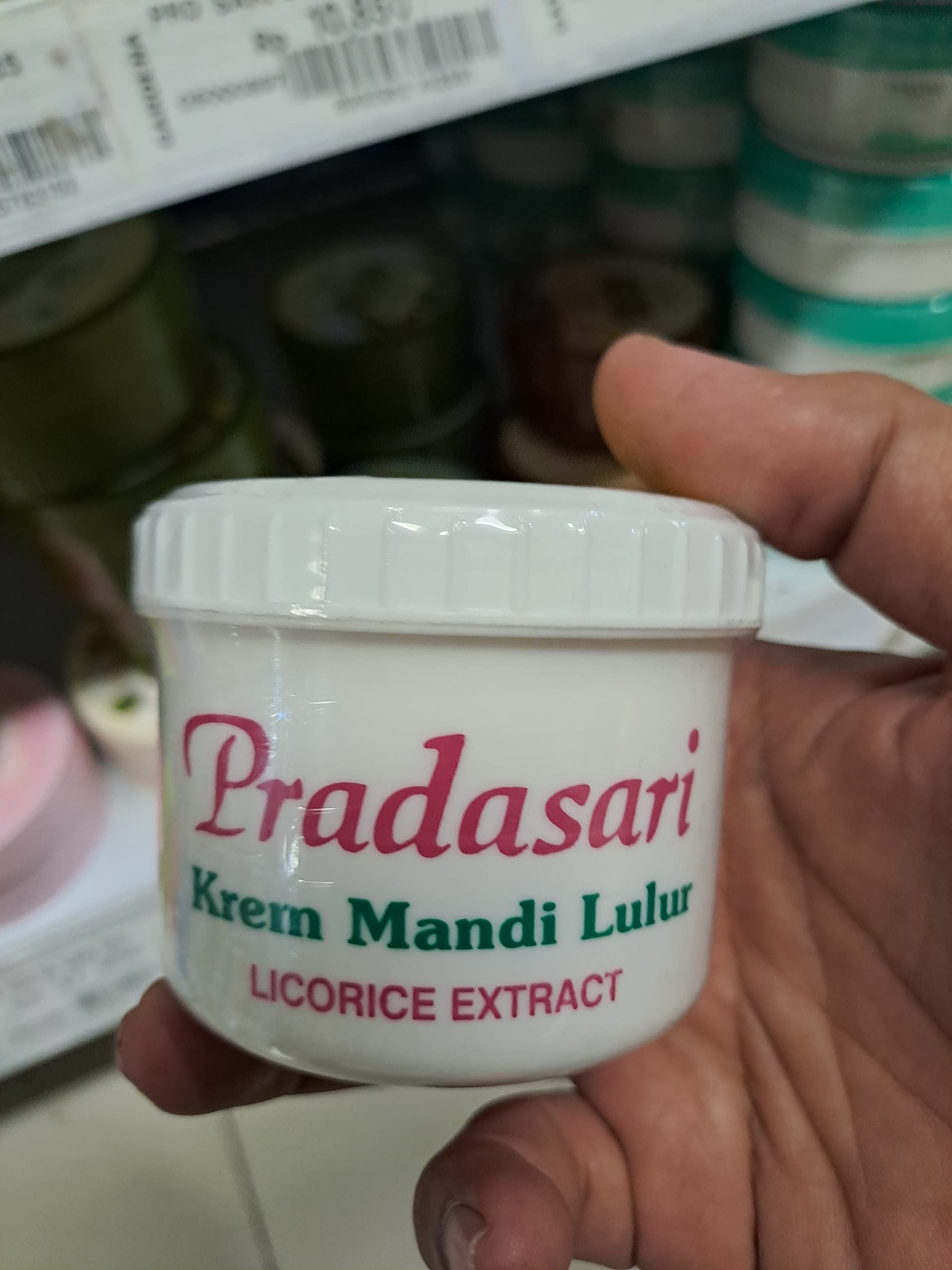 Pradasari Licorice Bath Scrub - 135g Exfoliating Body Scrub for Smooth Skin | Perfect for Spa Day & Self-Care Routine
