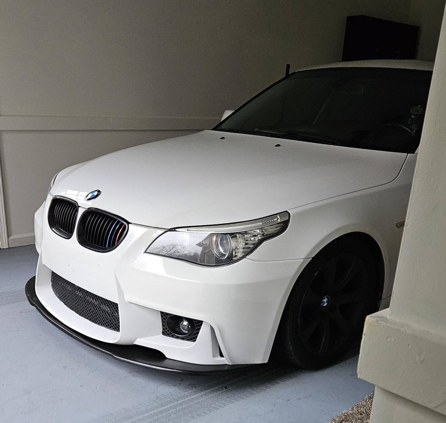 2006-2010 BMW M5 E60 PU Polyurethane Front Bumper Lip Splitter - Durable Front Lip Spoiler for Enhanced Aerodynamics & Sporty Look - Perfect for Street Racing & Car Shows