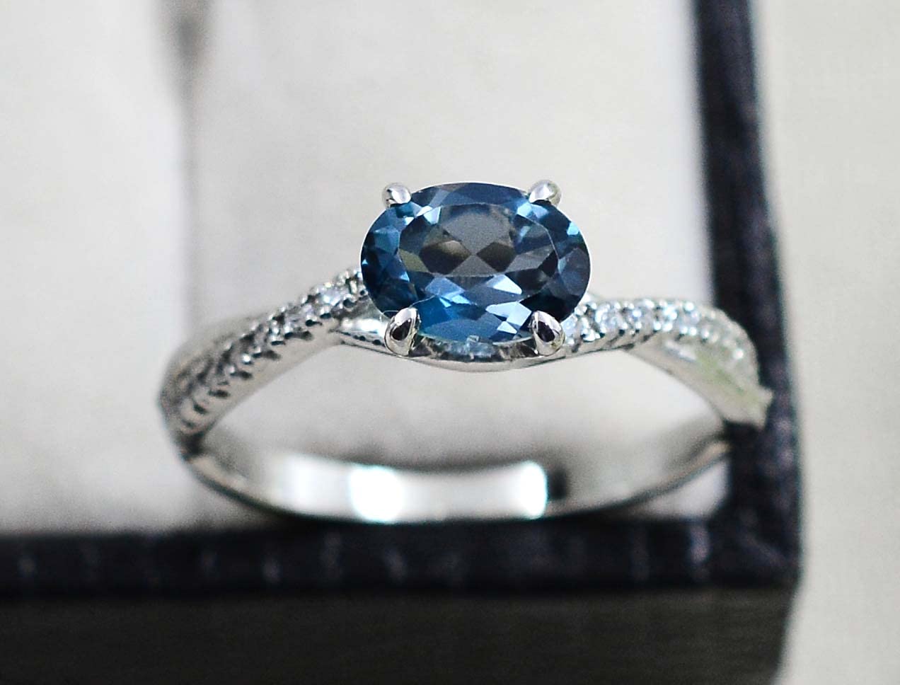 8X6 MM Oval Cut Natural London Blue Topaz Gemstone 925 Sterling Silver December Birthstone Statement Ring - Elegant Wedding Gift, Anniversary Present & Special Occasion Jewelry for Women