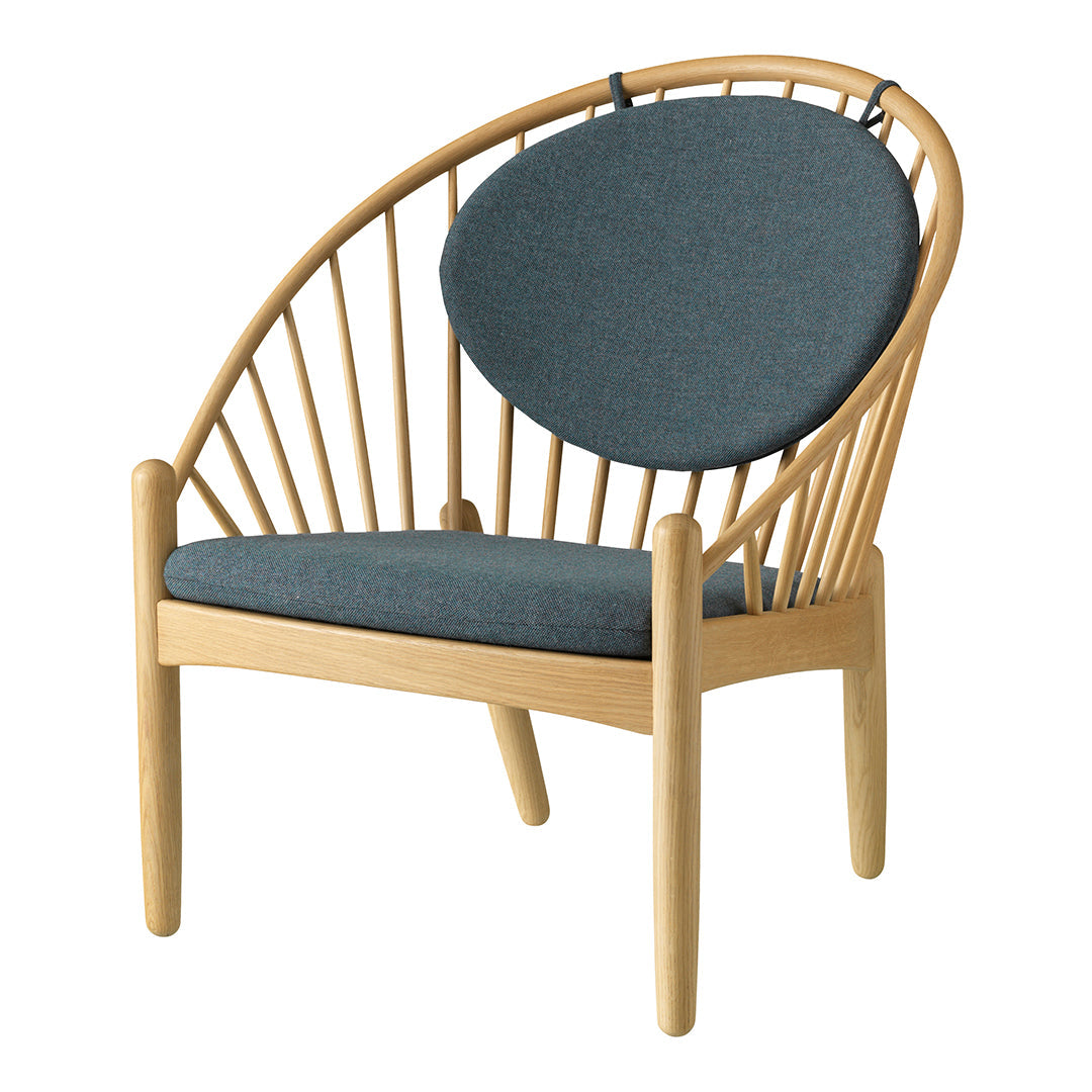 J166 Jorna Lounge Armchair - Modern Accent Chair for Living Room, Bedroom & Office - Comfortable Upholstered Armchair with Sturdy Metal Legs - Perfect for Relaxing, Reading & Home Decor