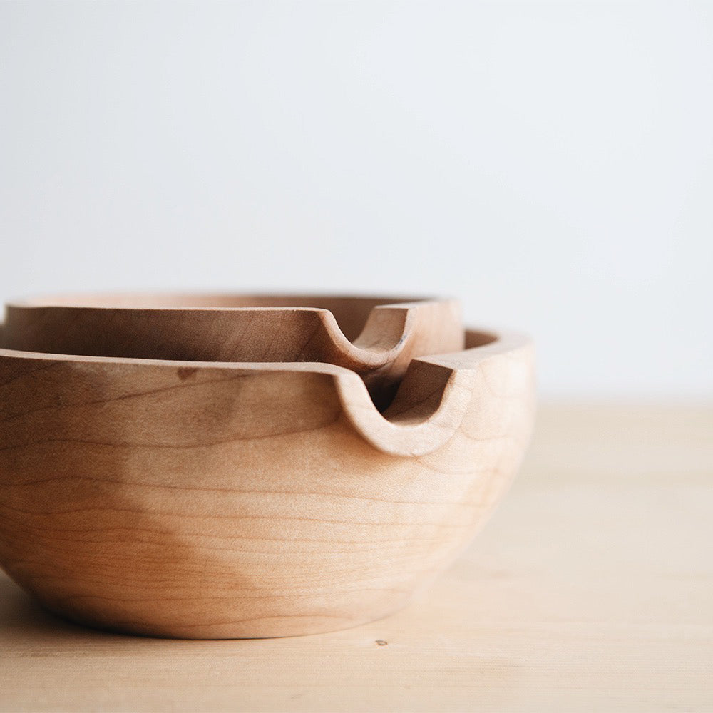 Premium Maple Wood Spouted Bowl for Easy Pouring - Ideal for Pancake Batter, Salad Dressing & Kitchen Prep - Natural Wooden Mixing Bowl with Spout