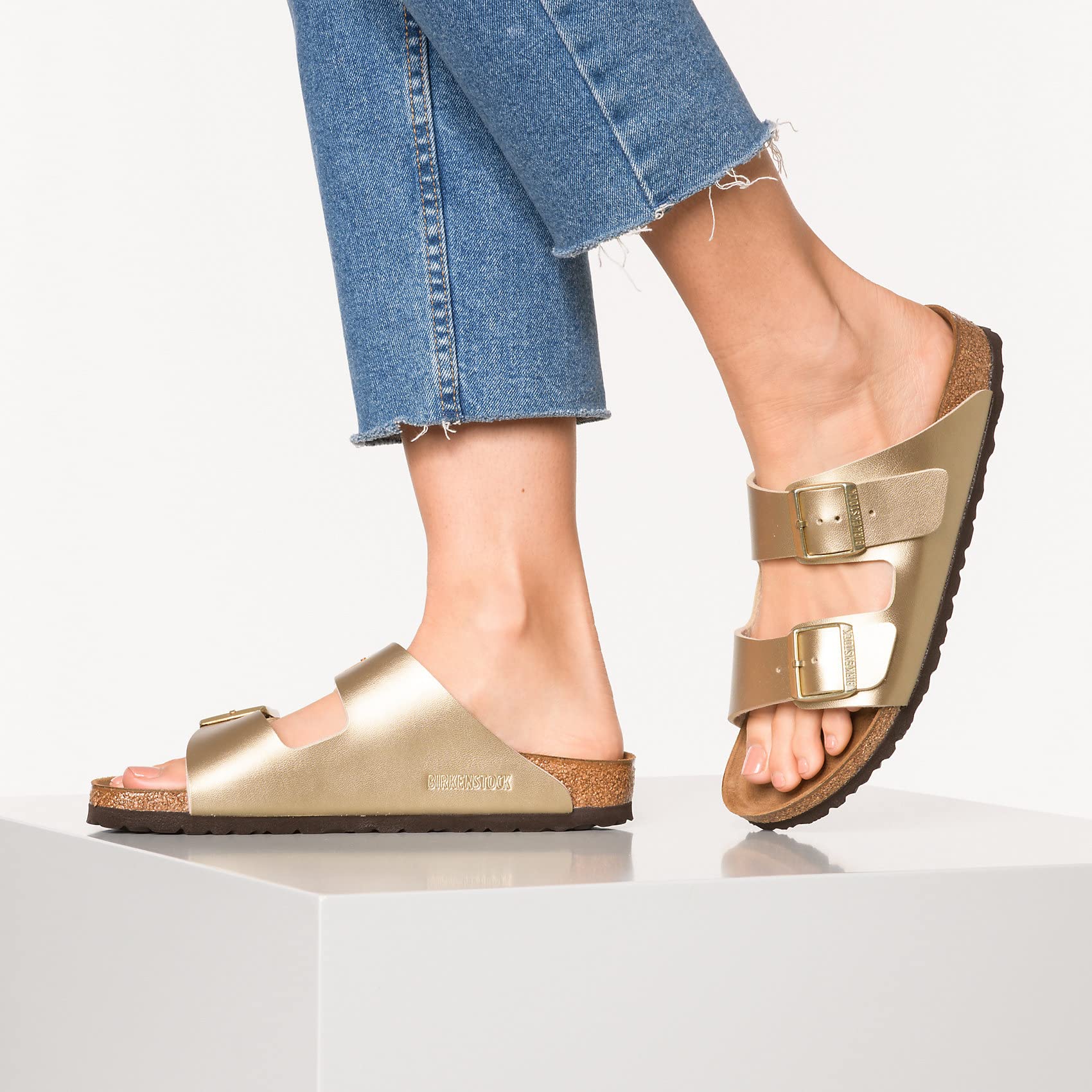 Birkenstock Women's Arizona Soft Footbed Sandals - Gold Leather - Size 7 US | Comfortable Arch Support for Walking, Travel & Summer Outfits