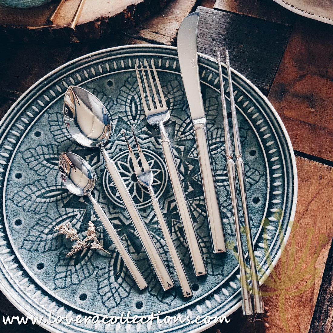 Claris Shiny Gold Ion Plated Stainless Steel SS304 Cutlery Set - Premium 18-Piece Flatware Collection for Fine Dining & Special Occasions