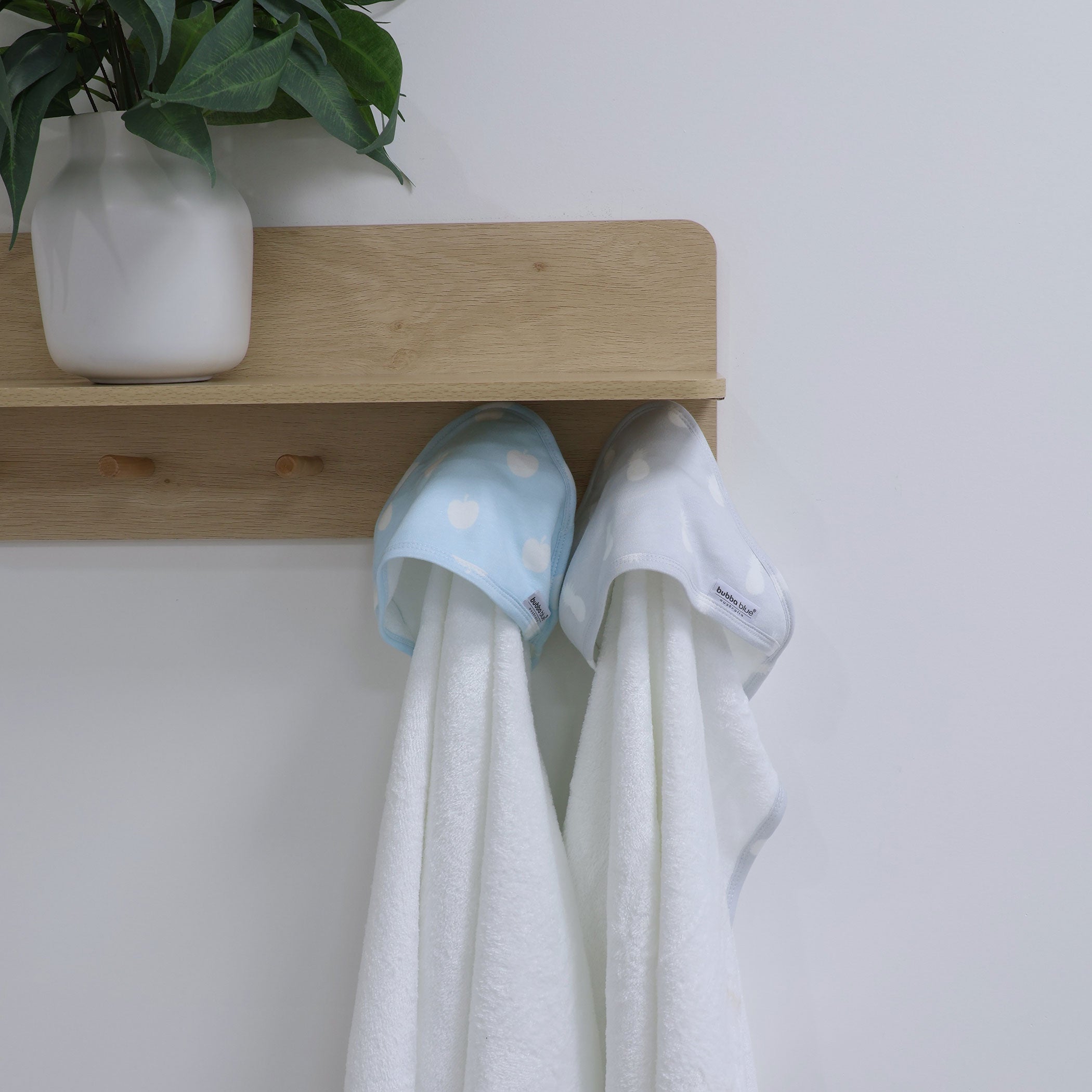 Nordic Sorbet 2-Pack Hooded Baby Towel - Apple & Pineapple Print - Soft Absorbent Bath Towel for Newborns, Infants & Toddlers - Perfect for Bath Time, Swimming & Beach Outings