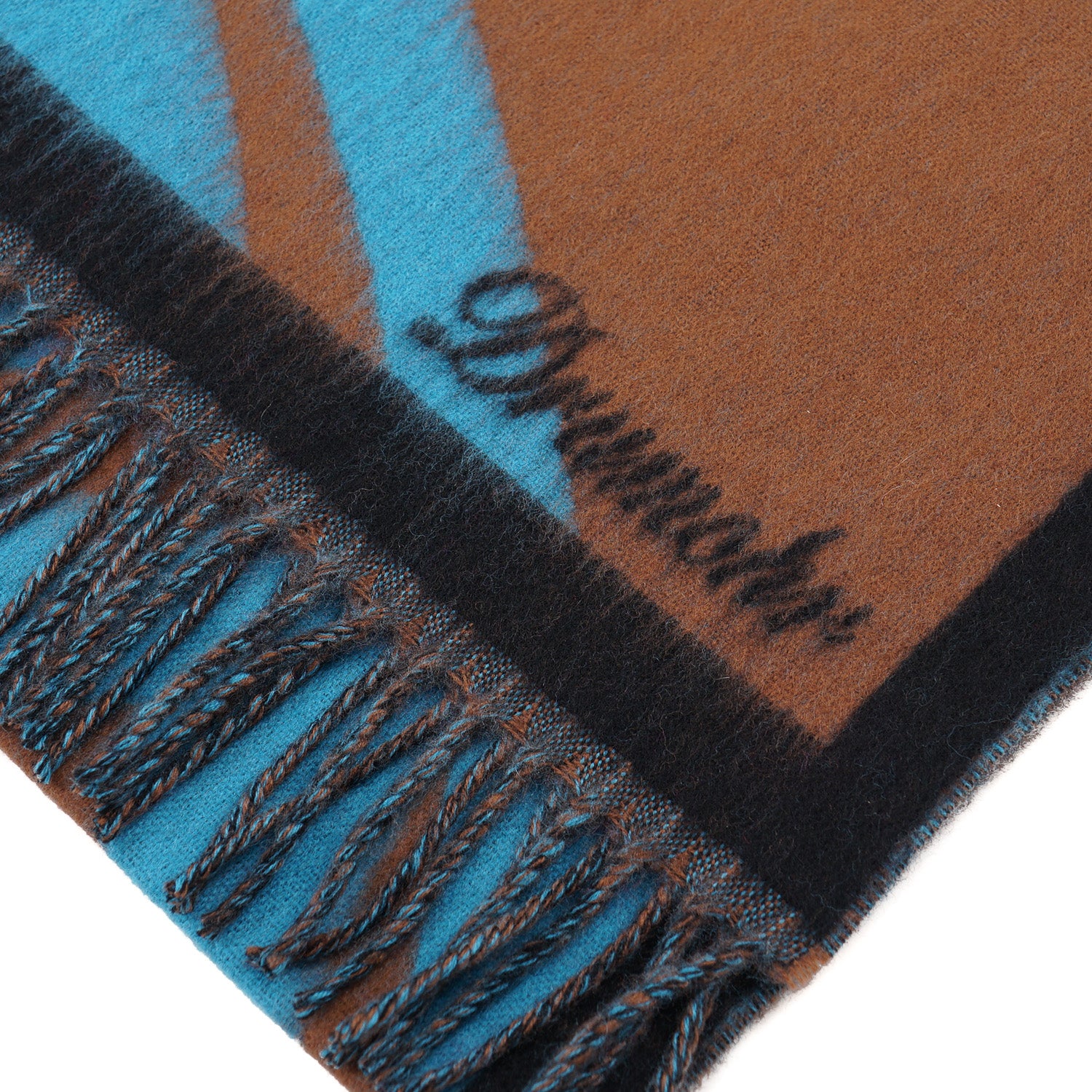 Premium Drumohr Soft Brushed Wool Scarf - Warm Winter Accessory for Men & Women - Perfect for Cold Weather, Outdoor Activities & Fashion Styling