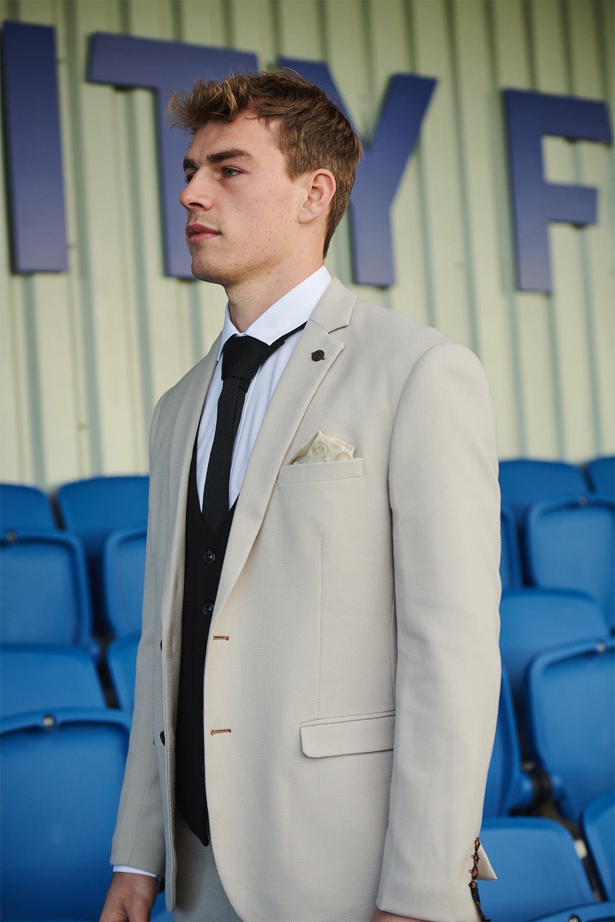 Leicester City F.C. HM5 Stone Suit & Kelvin Black Waistcoat Set - Official Football Club Collection - Perfect for Match Days, Weddings & Formal Events