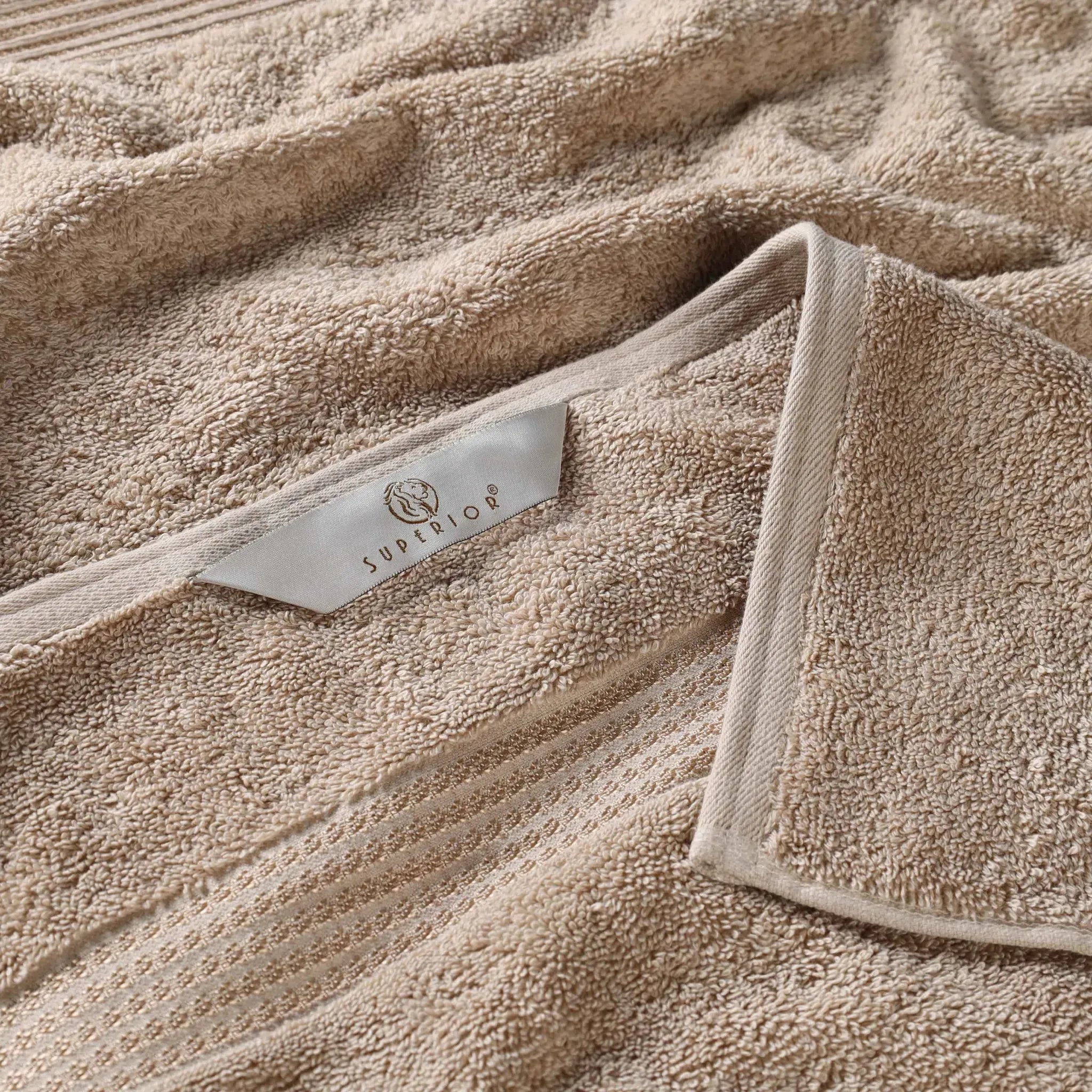 Premium Egyptian Cotton Bath Towels Set of 4 - Ultra Soft & Highly Absorbent Luxury Towels for Spa, Hotel & Home Use