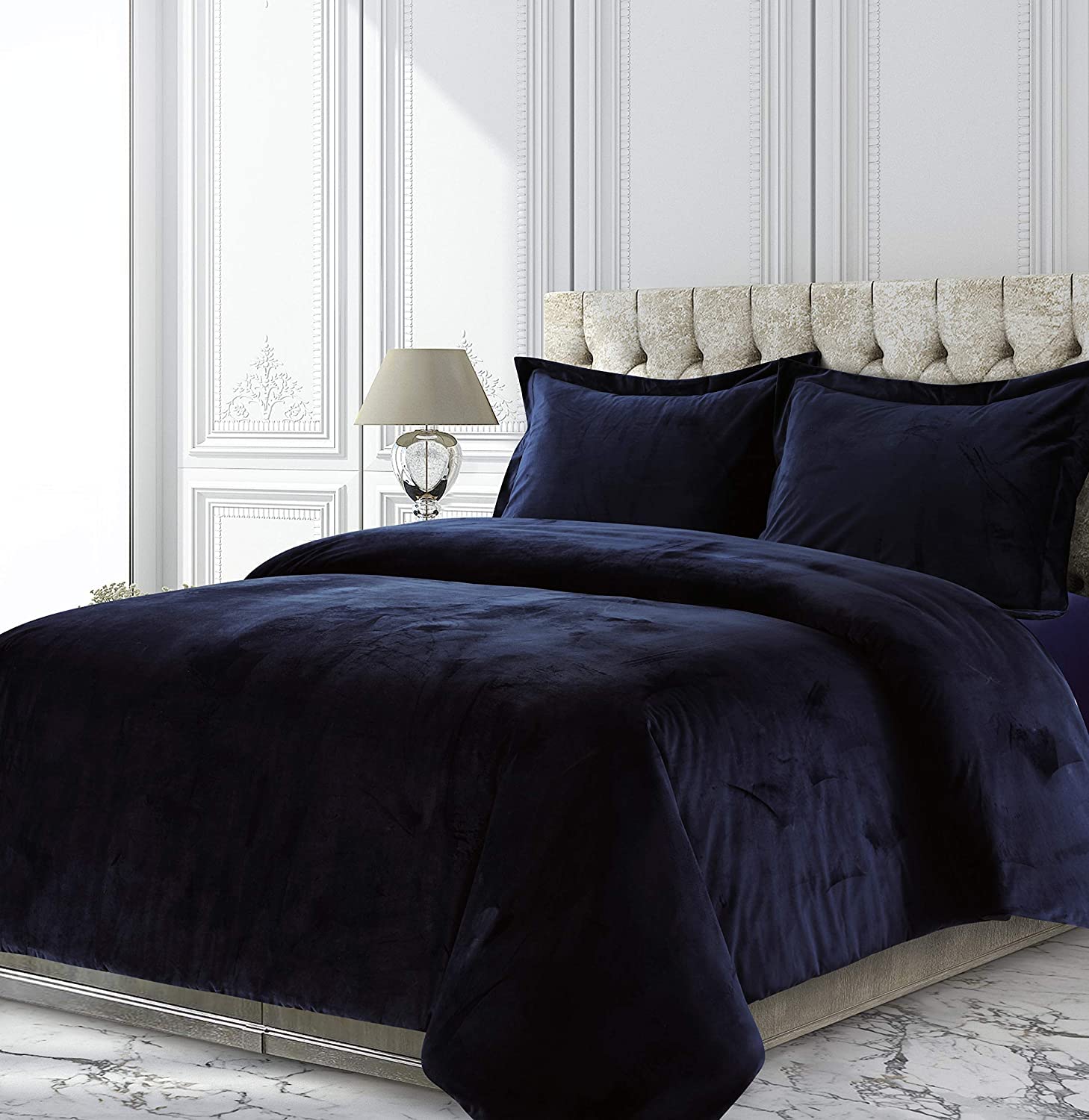 Luxury Velvet Comforter Set Queen Size - 3 Piece Dark Blue Crushed Velvet Duvet Cover with Pillowcases (300 GSM) | Ultra Soft Sherpa Quilt for Bedroom Decor | Perfect for Winter Warmth & Cozy Home Styling