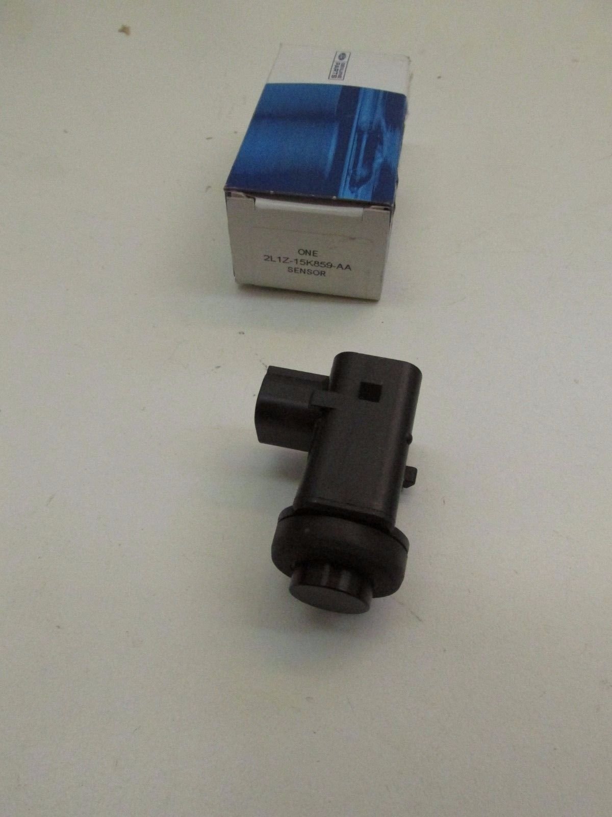 Genuine Ford Parking Aid Sensor 2L1Z-15K859-AA - Black OEM Backup Parking Sensor for F-150, Expedition & Lincoln Navigator - Perfect for Tight Parking Spaces & Reversing Safety