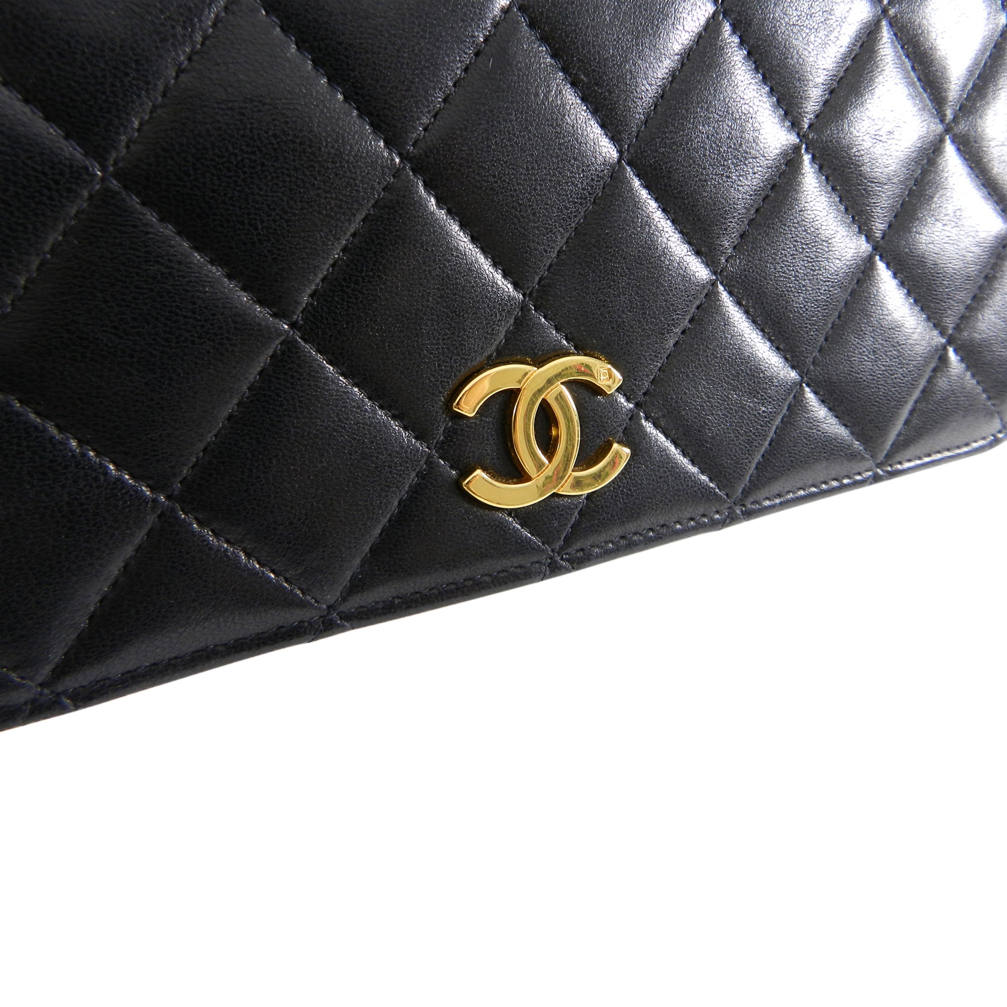 Vintage Chanel 1996 Black Quilted Lambskin Classic Flap Bag - Luxury Designer Handbag for Women, Perfect for Evening Parties & Special Occasions