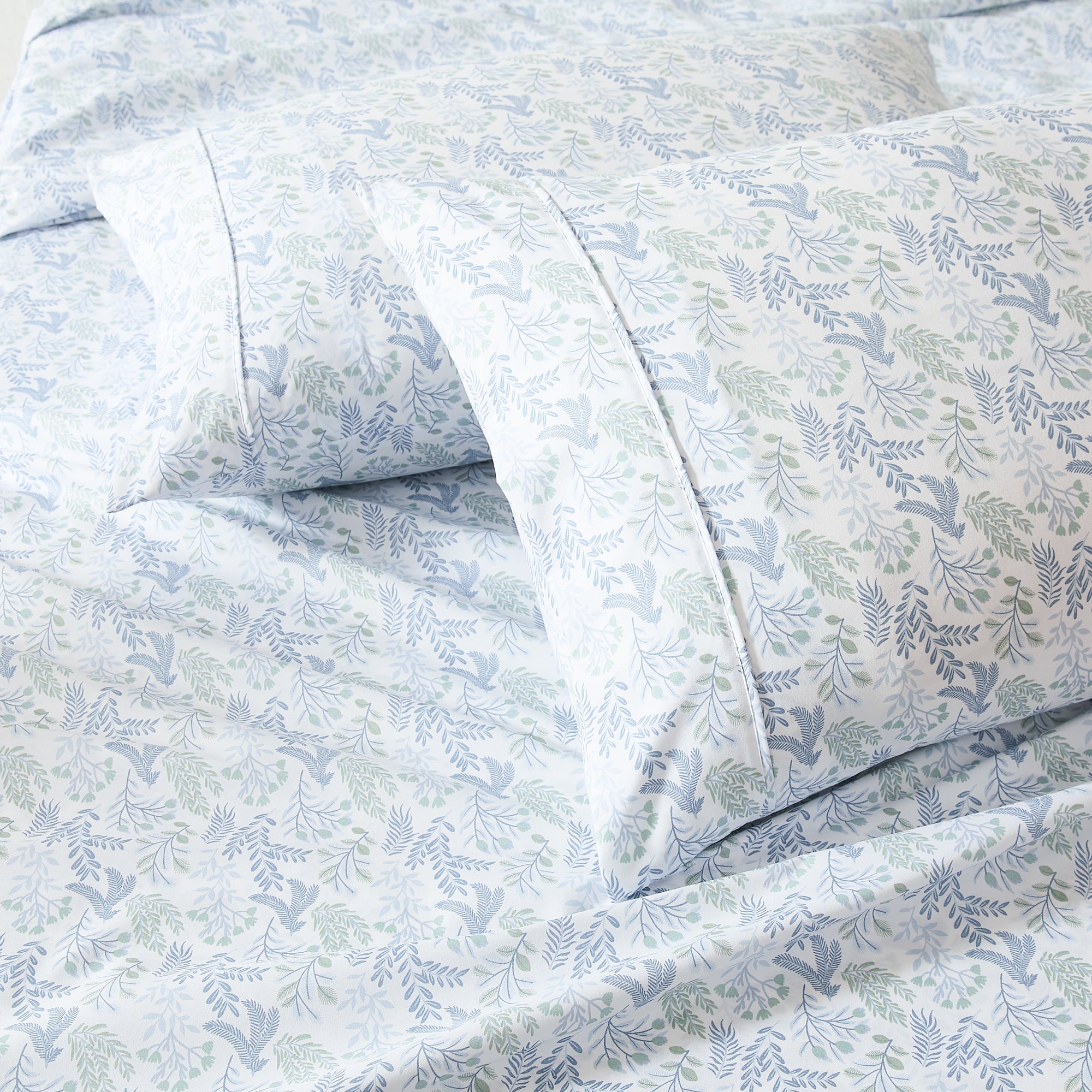 Botanical Leaf and Floral Printed Cotton Sheet Set - Queen Size Bedding with Soft Breathable Fabric for Home Decor and Comfortable Sleep