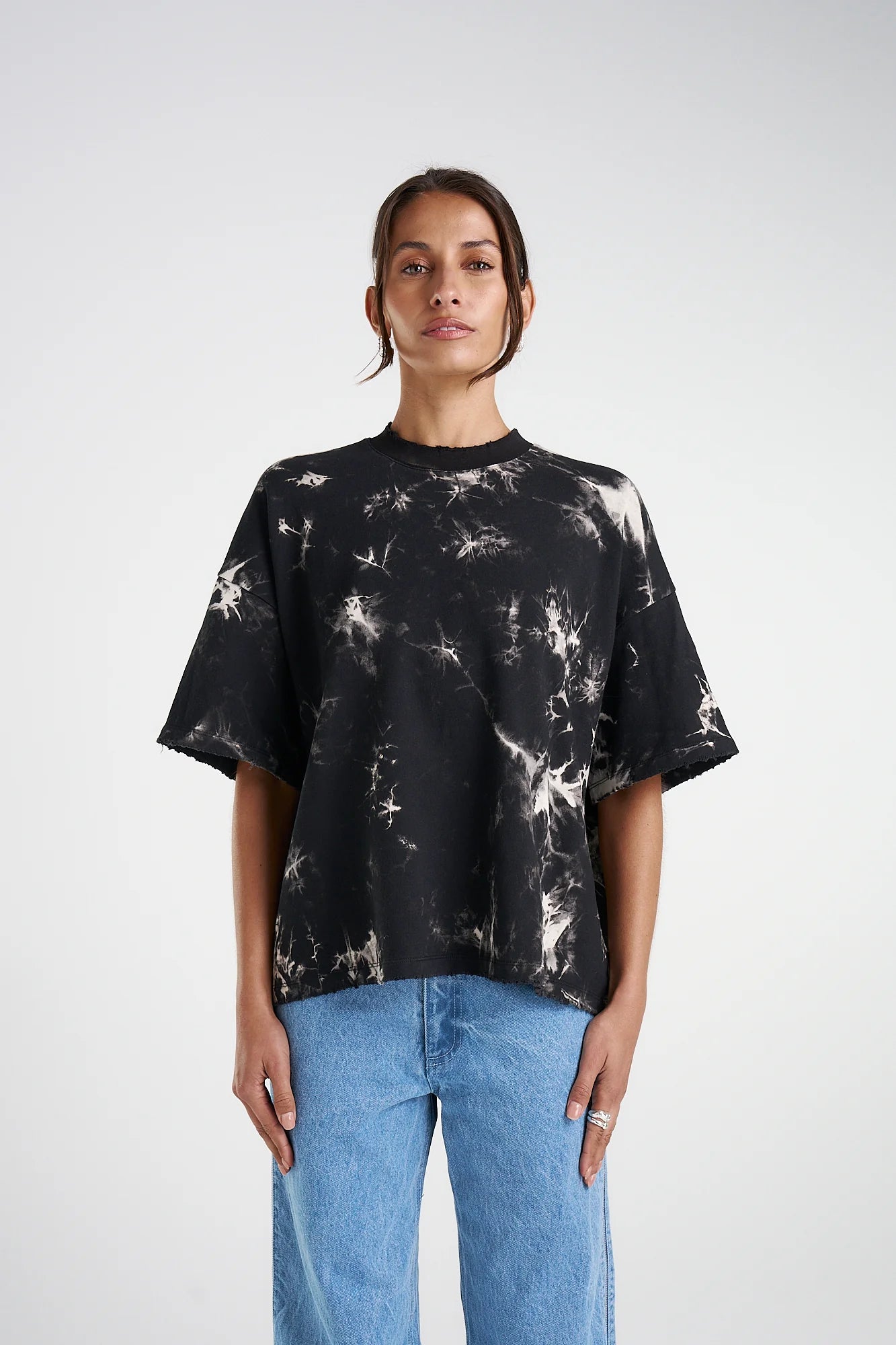 Vintage Tie-Dye Band Tee - Soft Cotton Graphic Music T-Shirt for Men & Women - Perfect for Concerts, Festivals & Casual Wear