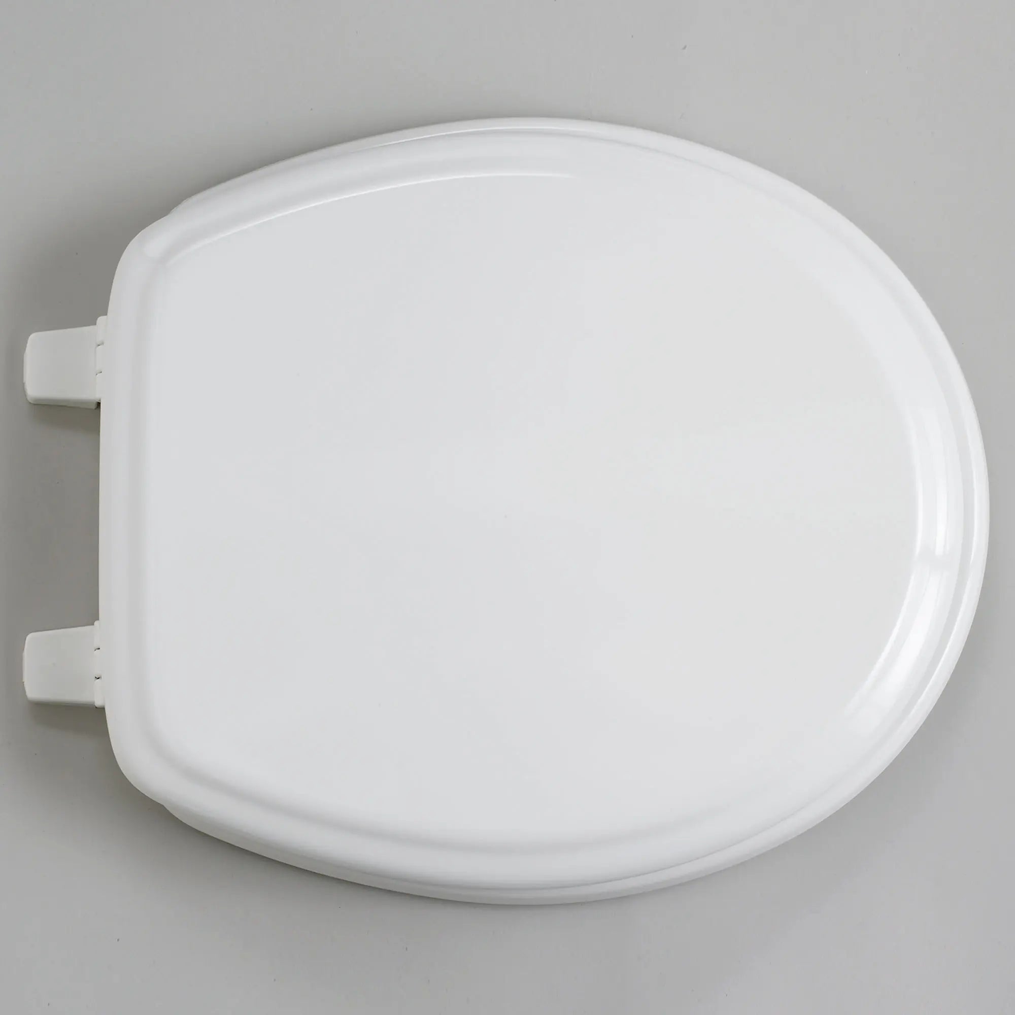 EverClean Soft Close Toilet Seat with Durable Hinges - Quiet, Hygienic & Easy to Clean for Home, Office & Commercial Use