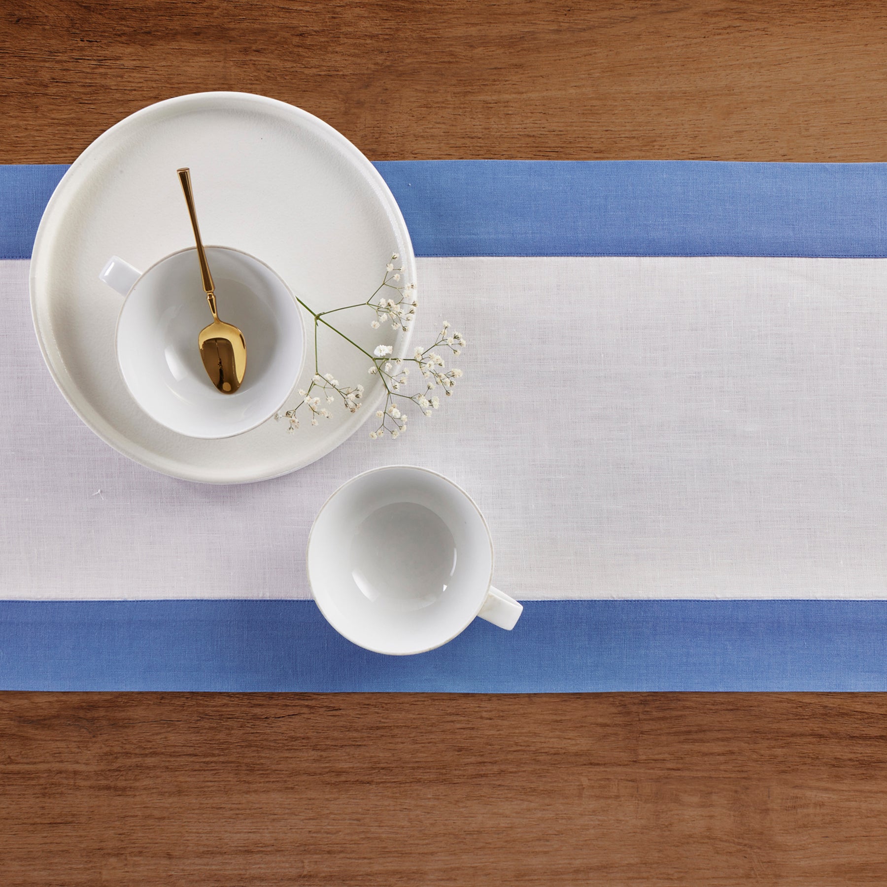 Stylish Contempo Table Runner for Dining & Decor - Perfect for Holidays, Weddings & Home Decor