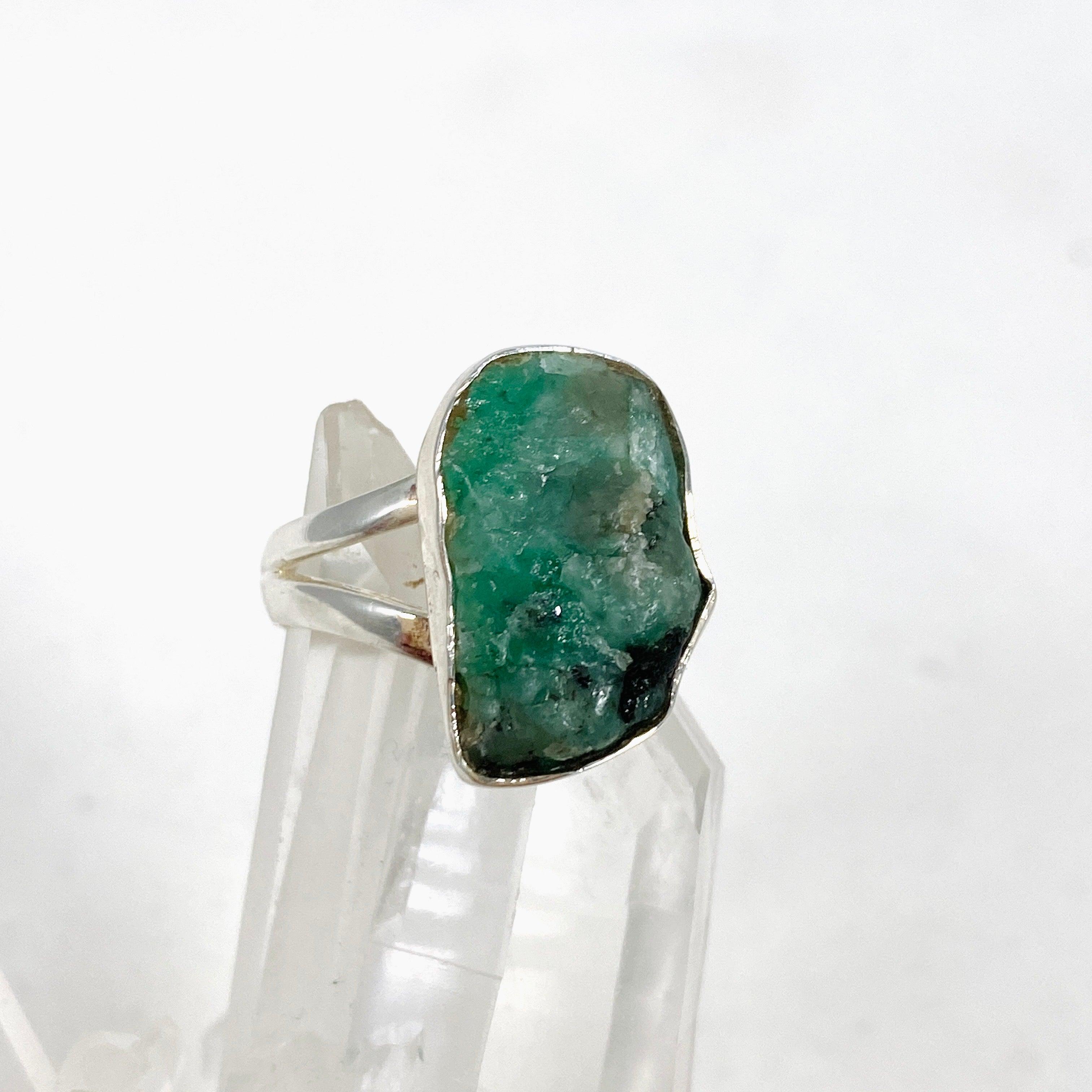 Emerald Raw Ring Size 7 for Women - Natural Green Gemstone Jewelry KRGJ2979 | Perfect for Weddings, Parties & Everyday Elegance