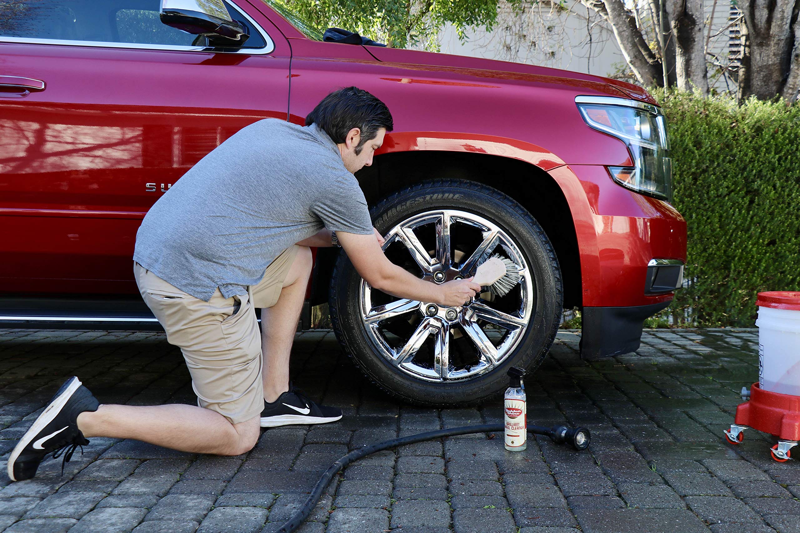GOLDEN SHINE Premium Wheel Cleaner Spray - 16oz Chrome, Painted & Polished Wheel Cleaner - Safe for Alloy Rims & Hubcaps - Perfect for Car Detailing & Auto Care (44016)