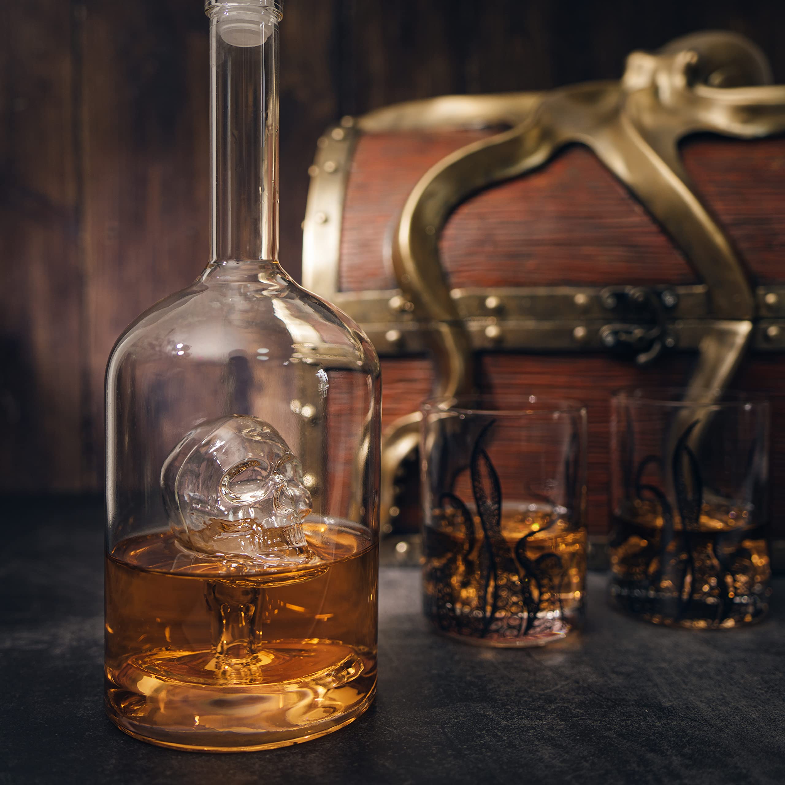 Premium Octopus Kraken Chest Wine & Whiskey Decanter Set with 2 Glasses - Exquisite Handcrafted Detail for Whiskey Lovers, Wine Enthusiasts & Nautical Decor - Perfect Holiday Gift for Sea-Themed Parties, Home Bars & Collector Displays