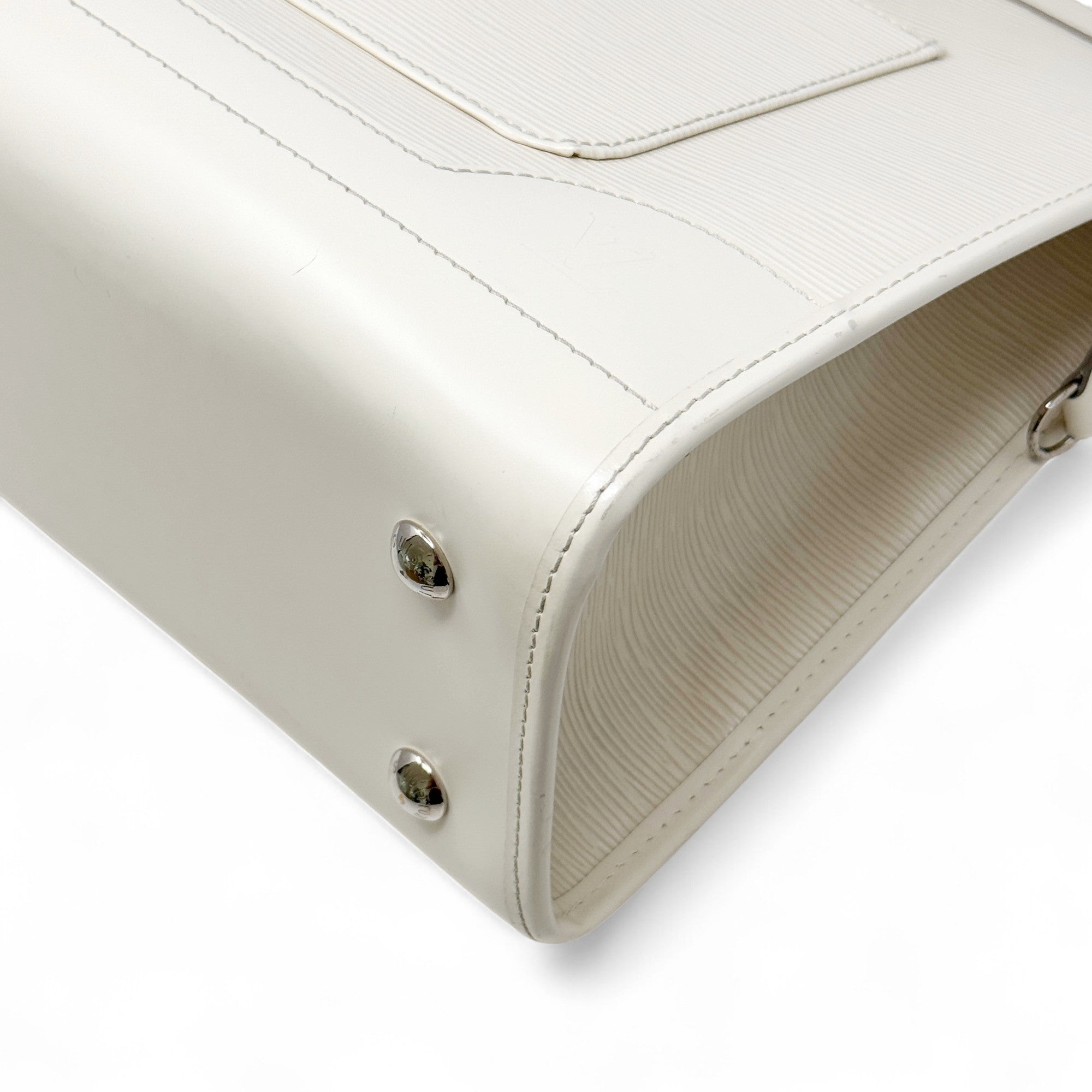 Authentic Louis Vuitton Madeleine GM Handbag in Ivory Epi Leather - Luxury Tote for Work, Travel & Everyday Elegance