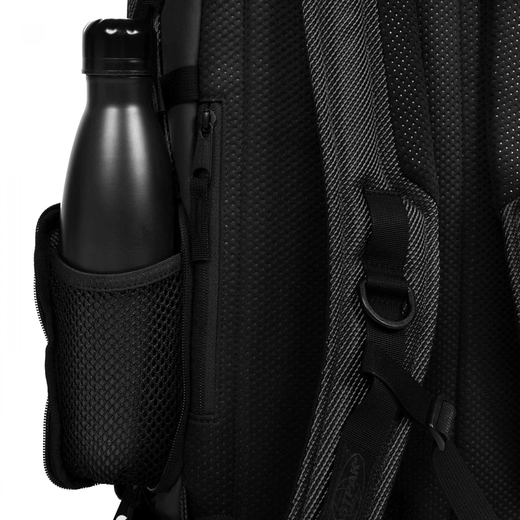 Eastpak Tecum L CNNCT Backpack - Lightweight Laptop Backpack for School, Travel & Work - Durable Water-Resistant Coat for Everyday Use