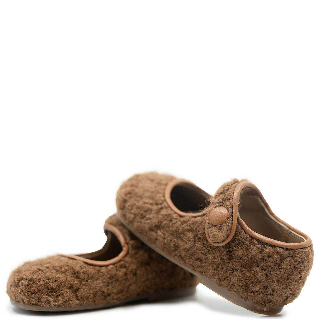 Soft Camel Shearling Baby Mary Jane Shoes - Warm & Cozy First Walkers for Girls & Boys - Perfect for Winter, Holidays & Special Occasions