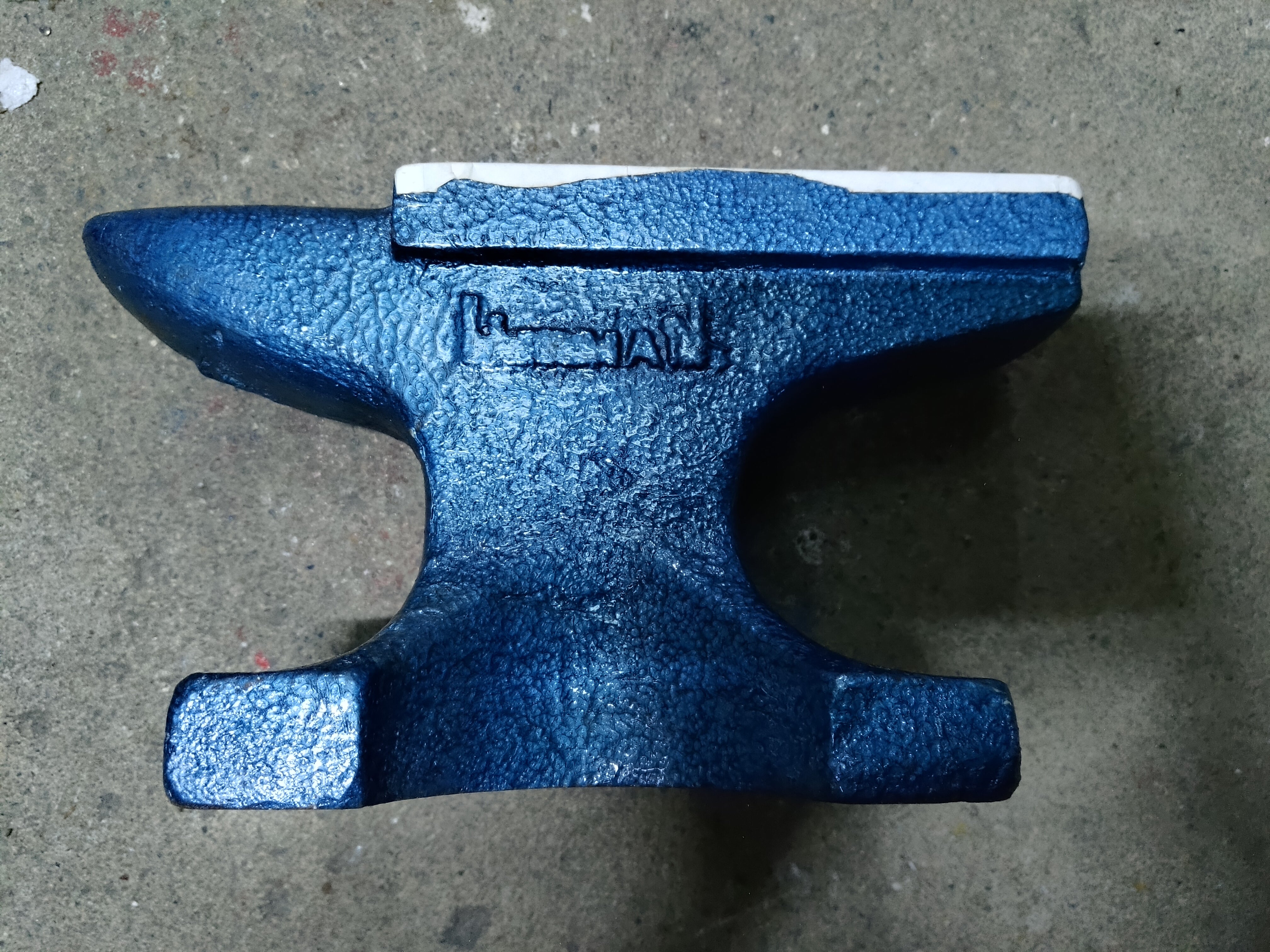 AIKO 10kg Blacksmith Anvil 26x15cm Semi-Steel Body - VISE HE 15810 Model for Forging, Metalworking & DIY Projects | Perfect for Blacksmiths, Hobbyists & Professional Workshops