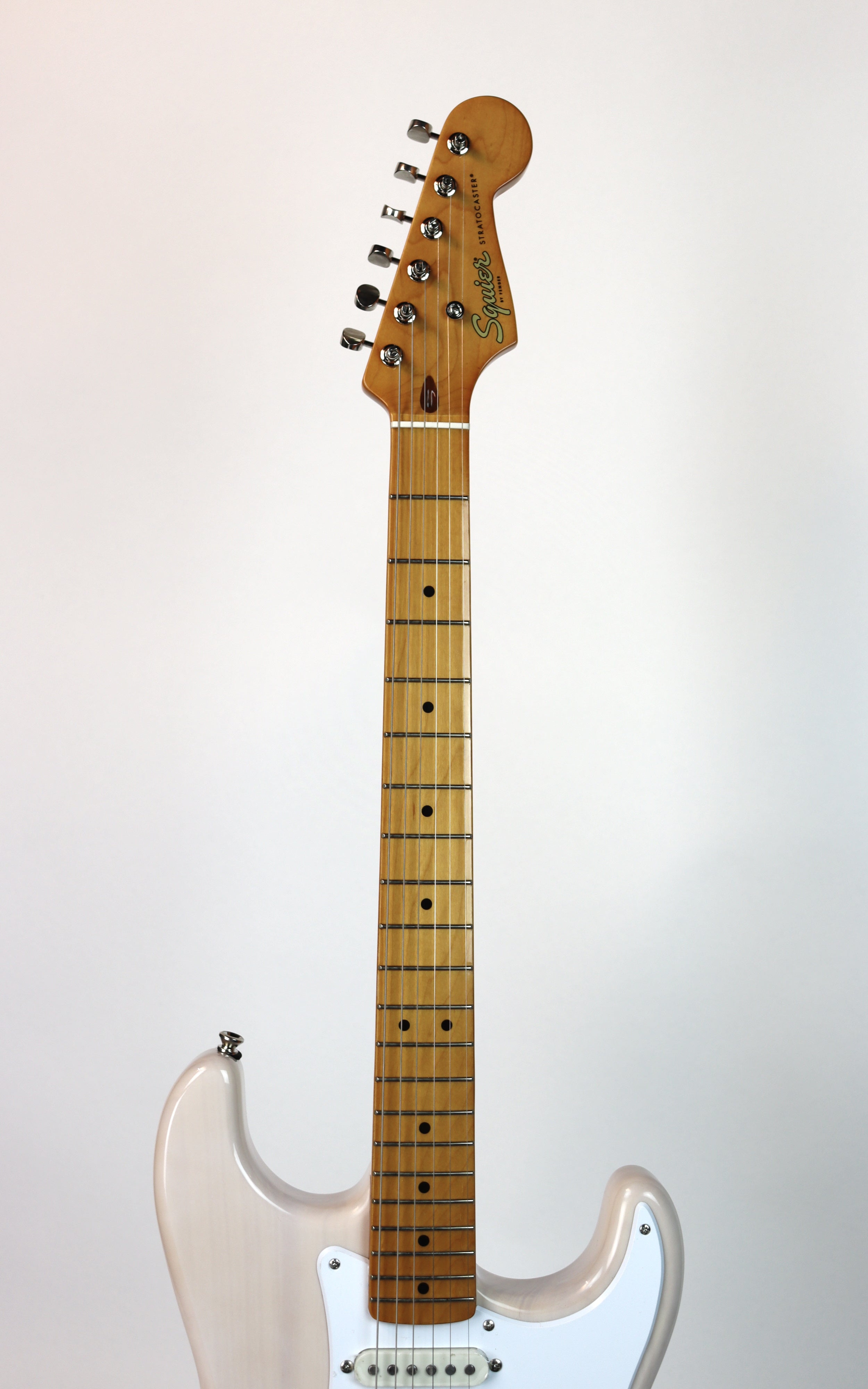 Squier Classic Vibe '50s Stratocaster Electric Guitar in White Blonde with Fender Mustang LT25 Guitar Amp Bundle - Perfect for Beginners, Home Practice & Studio Recording