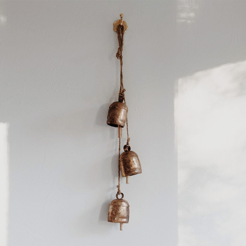 Cascading Bell Chime - Elegant Wind Chime for Outdoor Garden Decor & Relaxation | Perfect for Patio, Yard, and Meditation Spaces