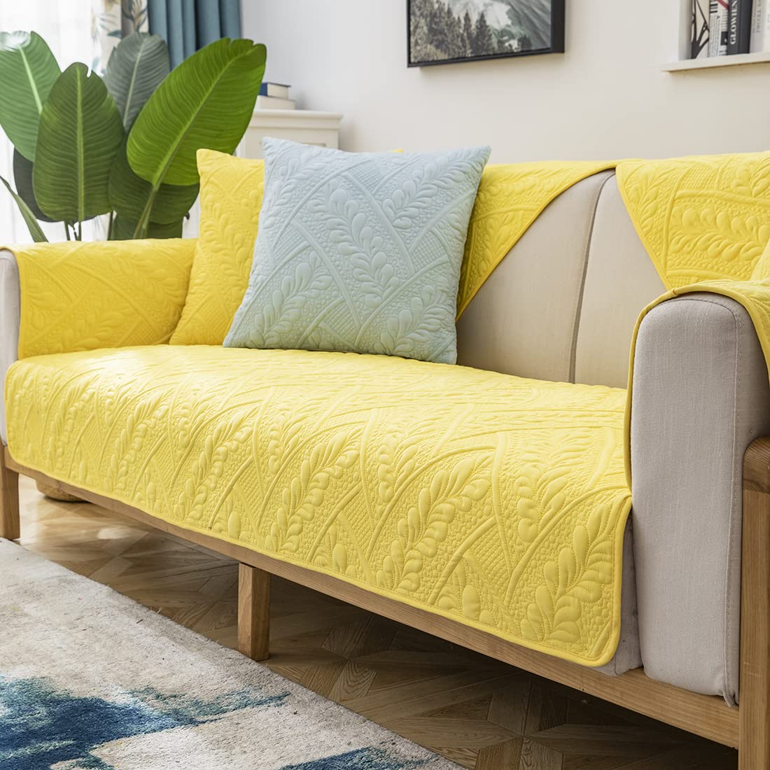 VCTOPS Quilted Cotton Non-Slip Sofa Cover - 36