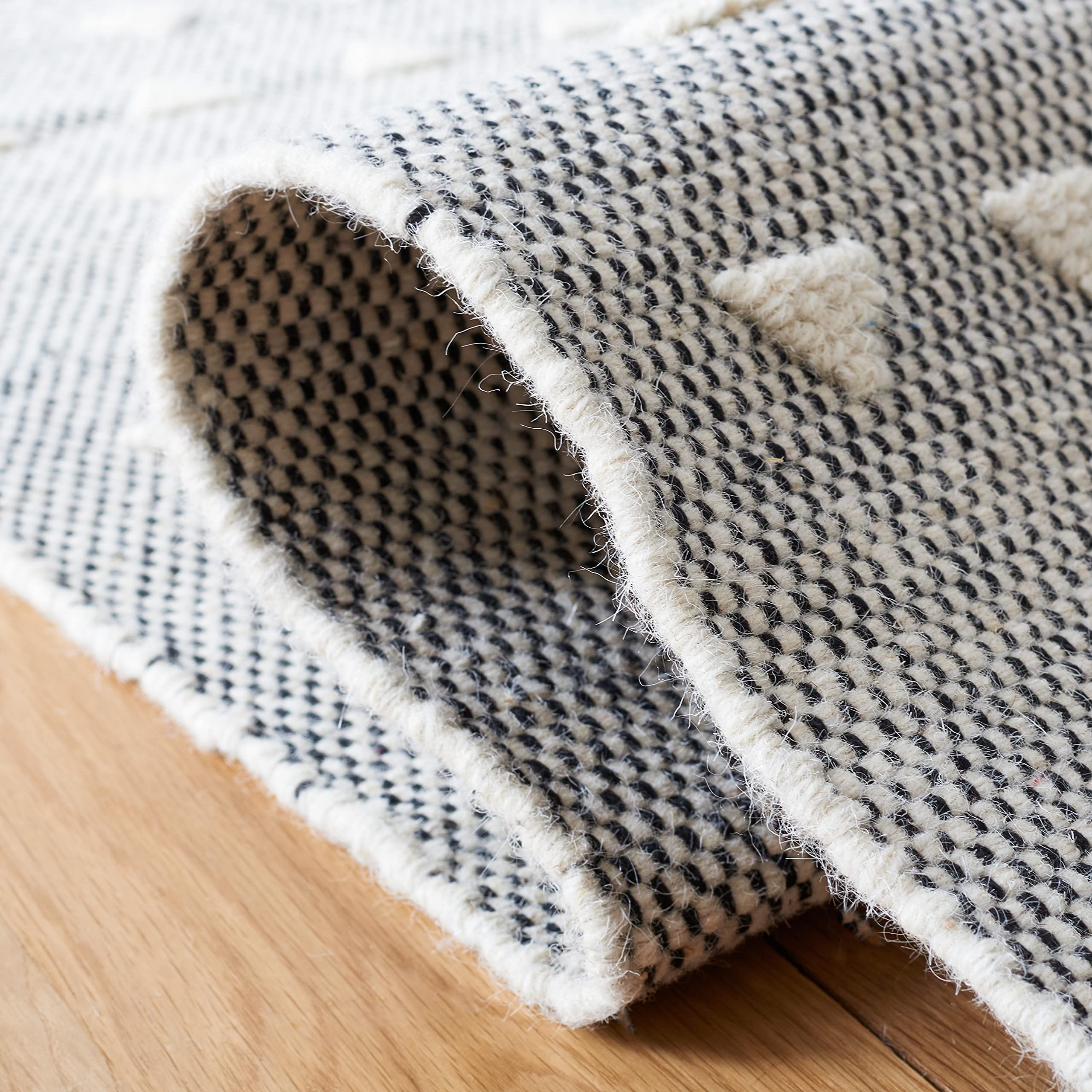 SAFAVIEH Vermont Collection 6'x6' Ivory/Black Flatweave Wool Area Rug VRM503A - Soft & Durable for Living Room, Dining Room, Bedroom Decor