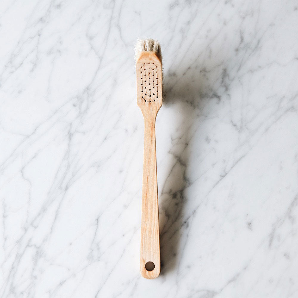 Eco-Friendly Curved Dish Brush for Effortless Cleaning - Perfect for Pots, Pans, and Hard-to-Reach Areas - Kitchen Essential for Easy Dishwashing