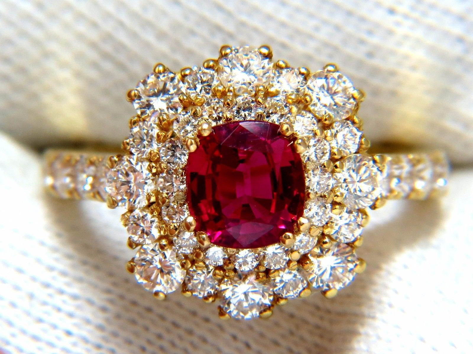 GIA Certified 3.24 Carat Natural Red Ruby Diamond Ring in 18K Gold - Elegant Cocktail Ring for Women, Perfect for Evening Parties, Weddings & Special Occasions