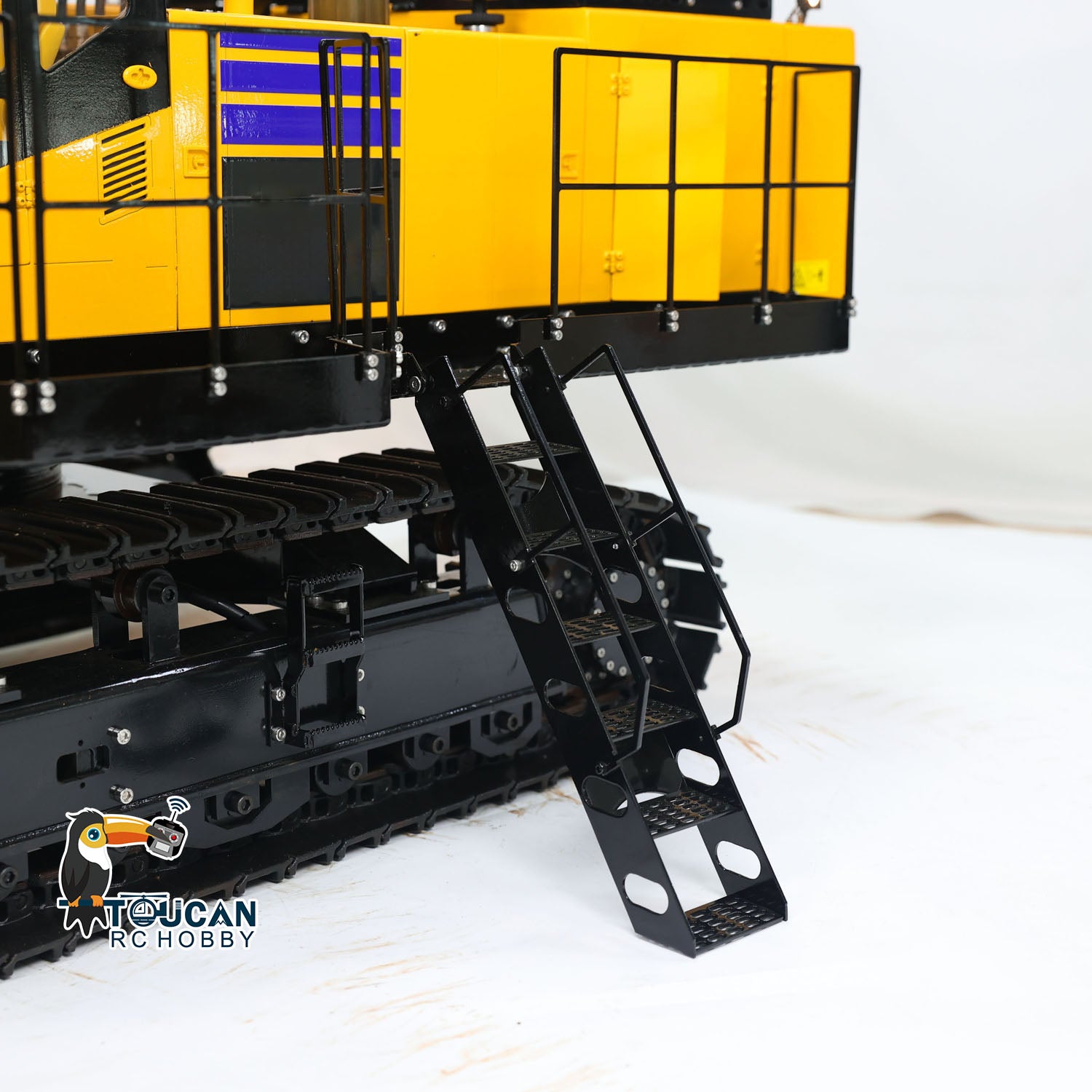 1/8 Scale PC1250 RC Hydraulic Excavator - Metal Heavy Duty Construction Vehicle Toy with Assembled & Painted Light System - Perfect for Construction Enthusiasts, Collectors & RC Hobbyists - Great for Display, Play & Construction Simulation